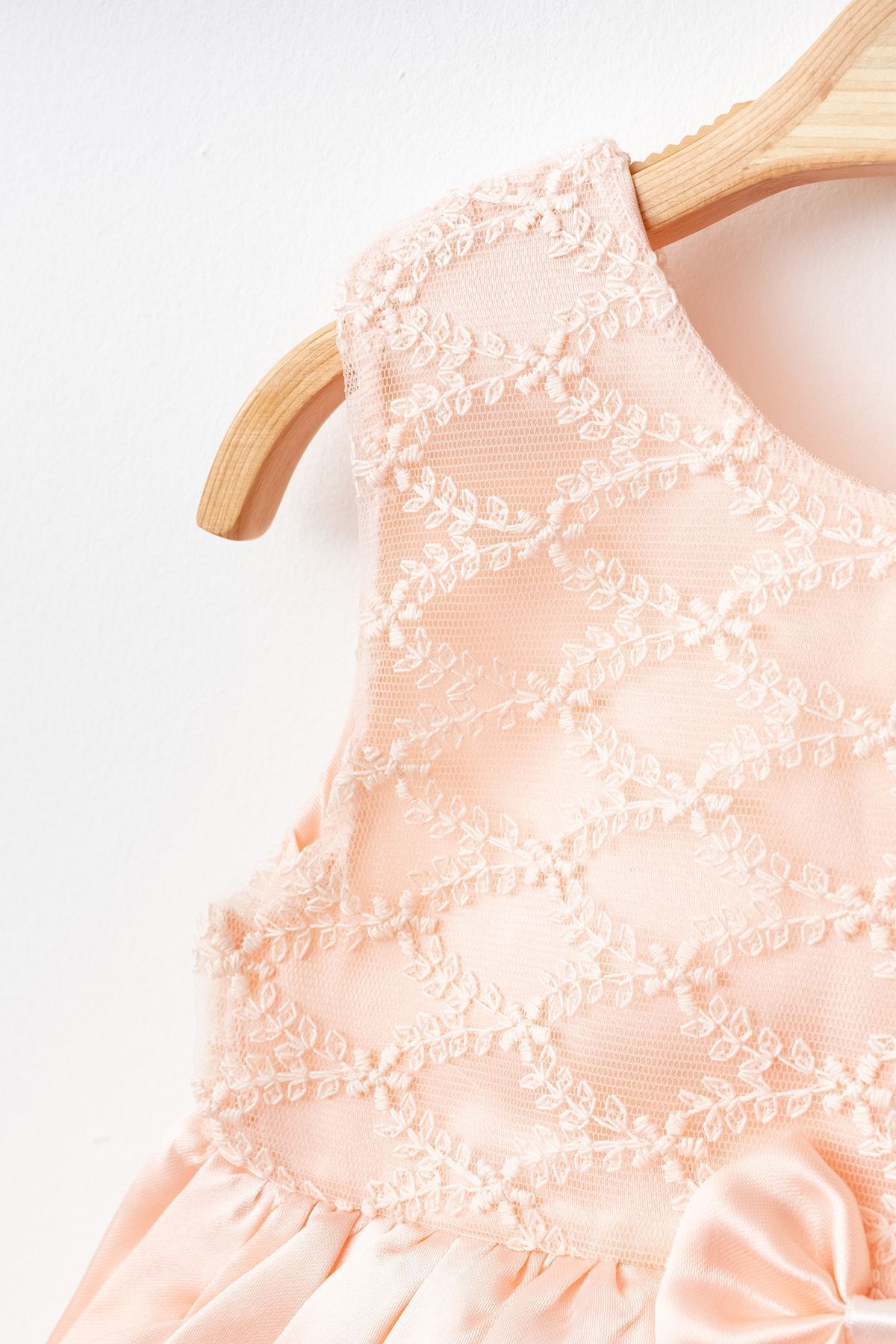 Harry&Millie Kız bebek mevlüt elbisesi özelgün kıyafeti saten dantelli bebek hediye set fotoğrafı 4 (önizleme)