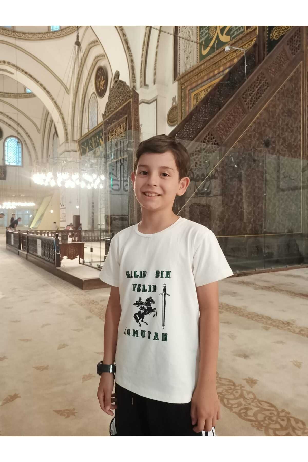 Erkek Çocuk Kısa Kollu Bisiklet Yaka "Hz Halid Bin Velid"  Komutan Baskılı Tişört Mevsimlik Pamuklu