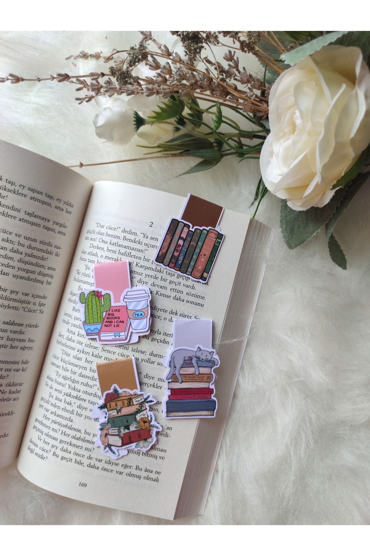 Flowery Paper Kitap Temalı 4'lü Magnetli Kitap Ayraç