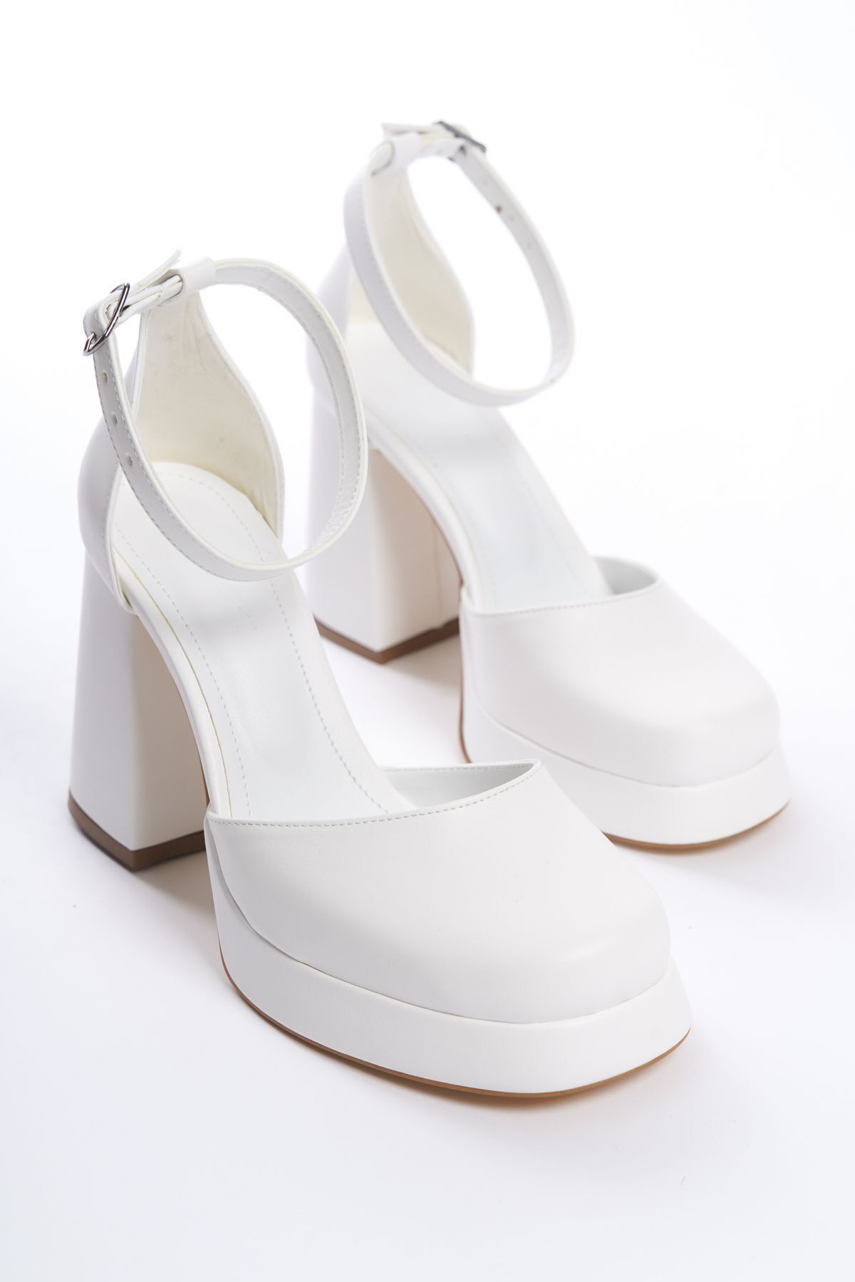 Shoesers-Pantofi de mireasa cu toc cu platforma alb cu design special, pantofi de mireasa 4