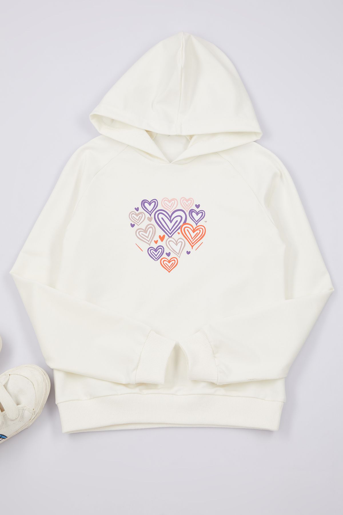 TRENDYOLKIDS-Ecru dievčenská pletená mikina so srdiečkovým vzorom - Tkdaw25sw00040 s kapucňou 1