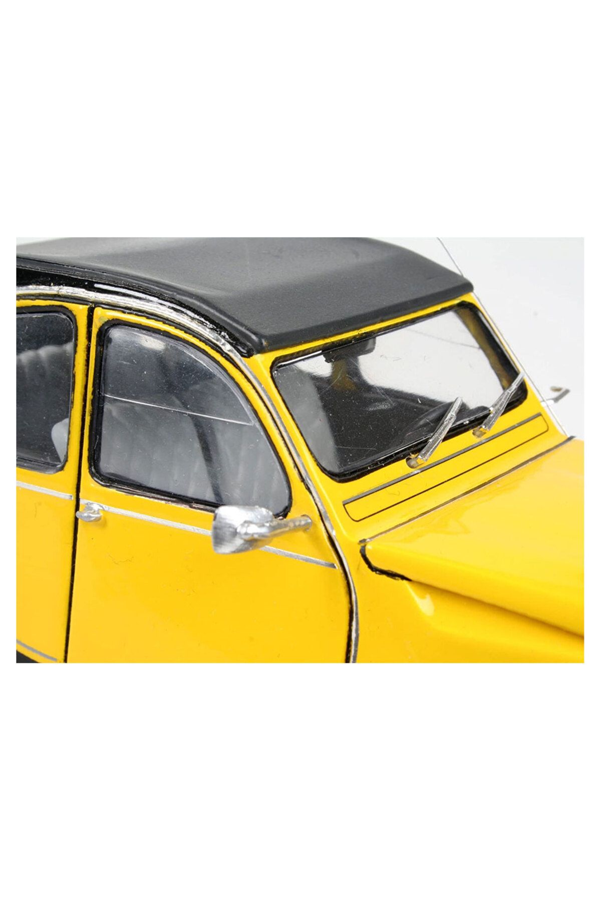 ماکت مردانه و زنانه مدل 1:24 Citroen 2CV 7095 REVELL