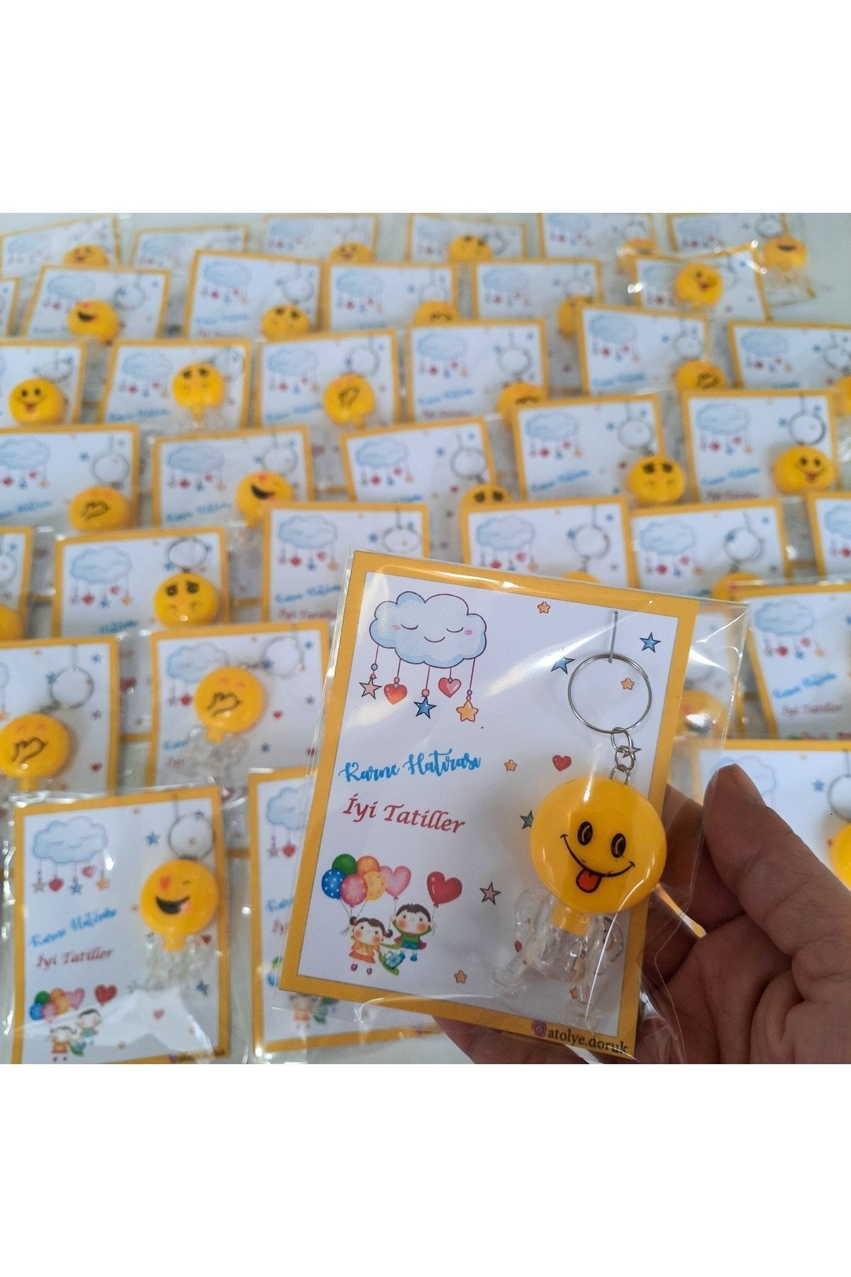 5 Adet Karne Hediyesi Işıklı Emoji Anahtarlık-çocuk Bayram Hediyelik-yarıyıl Sömestır Hediye