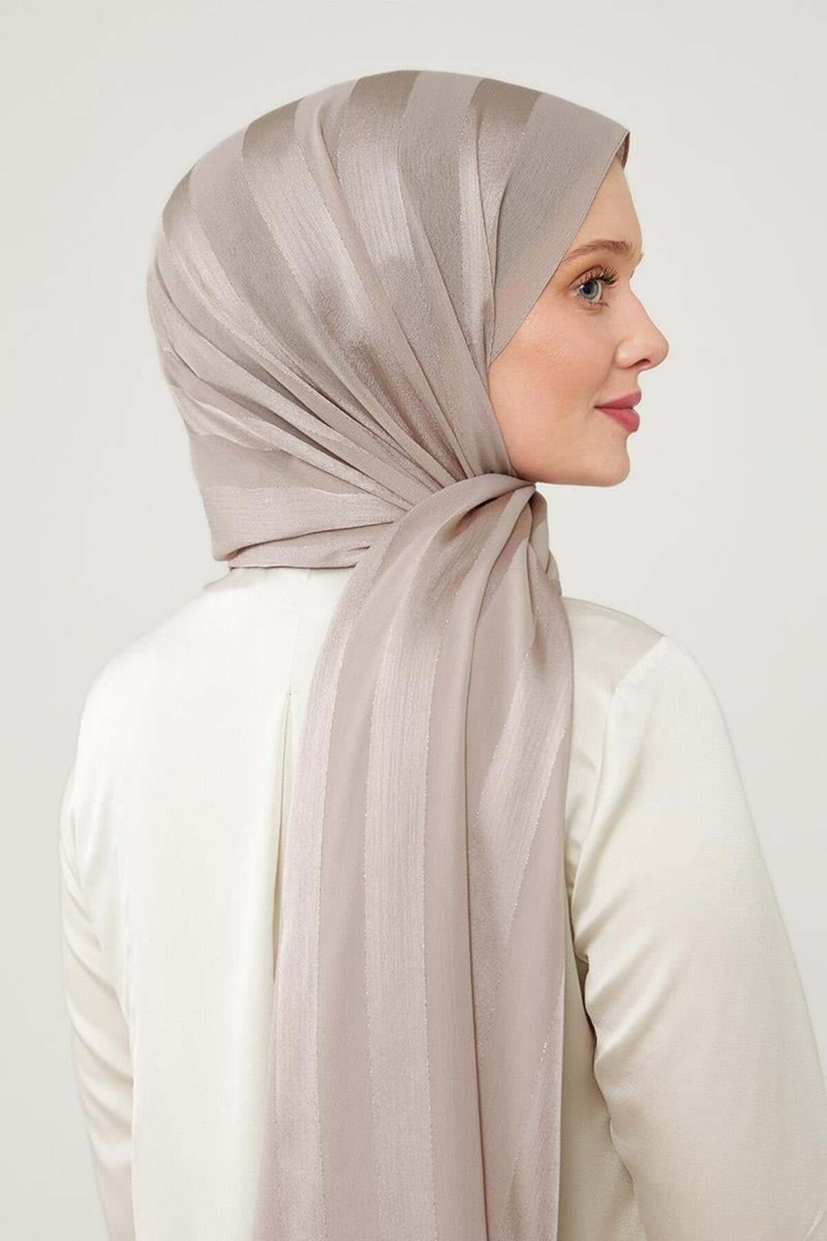 Levidor-ToKyo Patterned K.minK Glitter Stripe Shawl 3