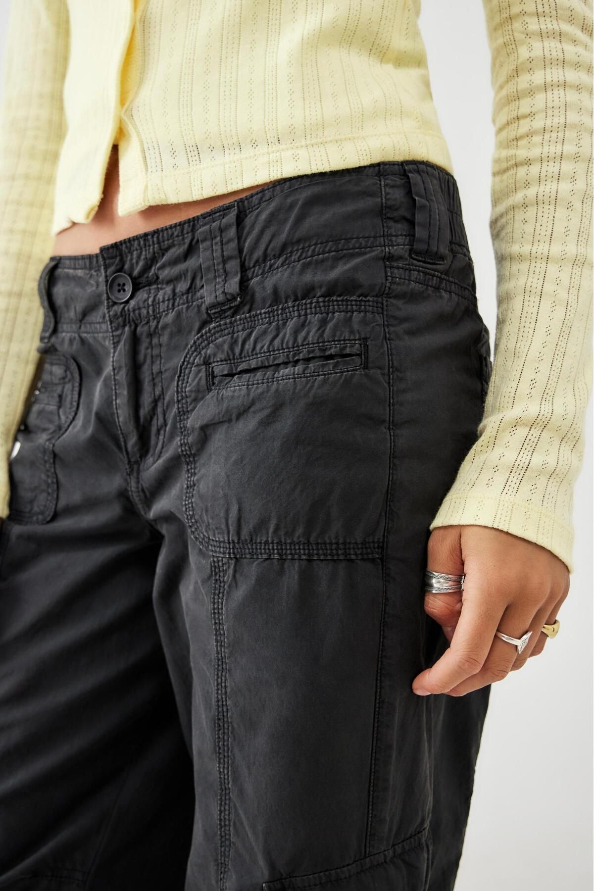 september island  Siyah Paraşüt Ön Cep Detaylı Kargo Pantolon - Görsel 4