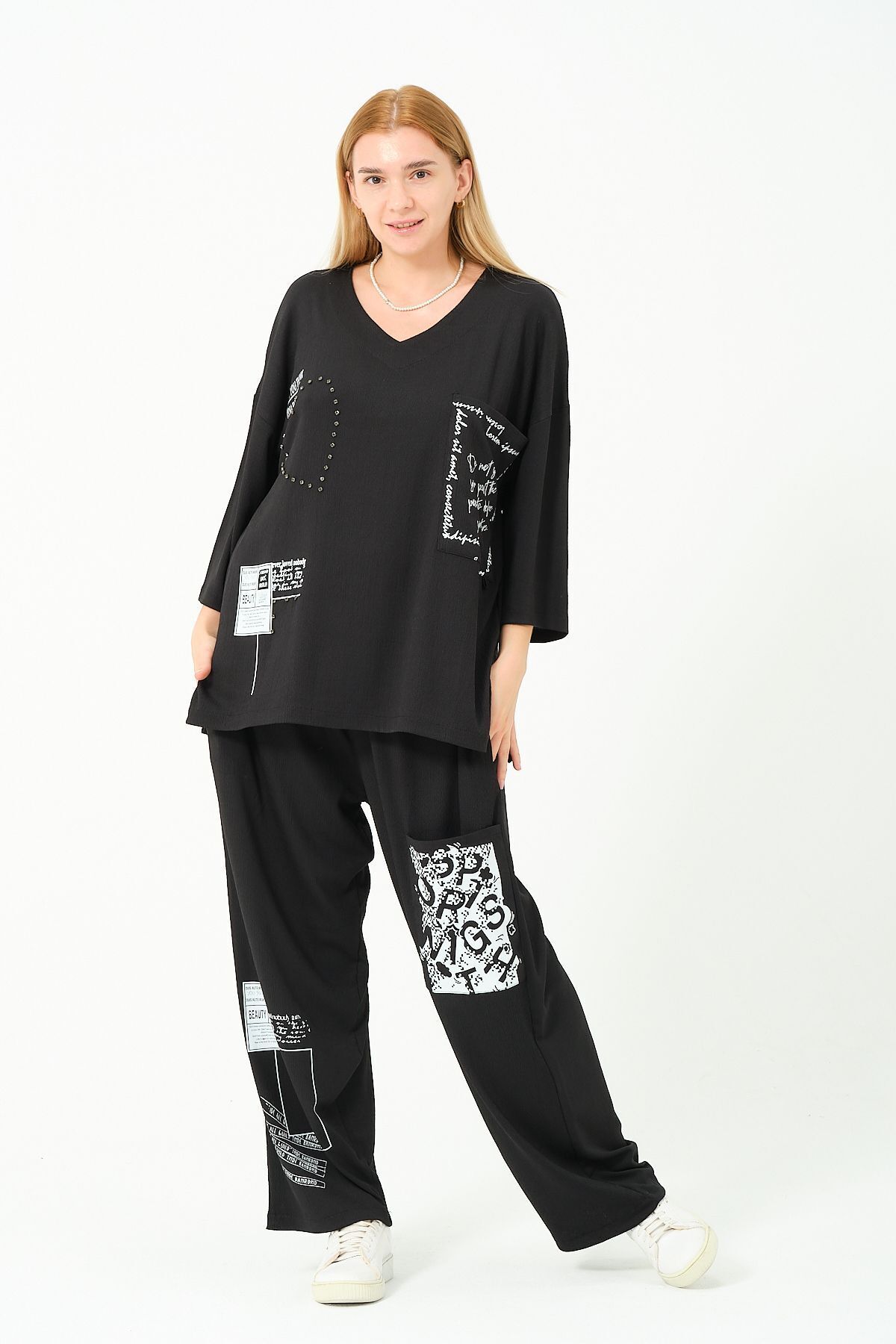 PittaFashion Kadın Siyah Büyük Beden Baskılı  Beyaz  Taş İşlemeli Bluz Pantolon İkili Takım