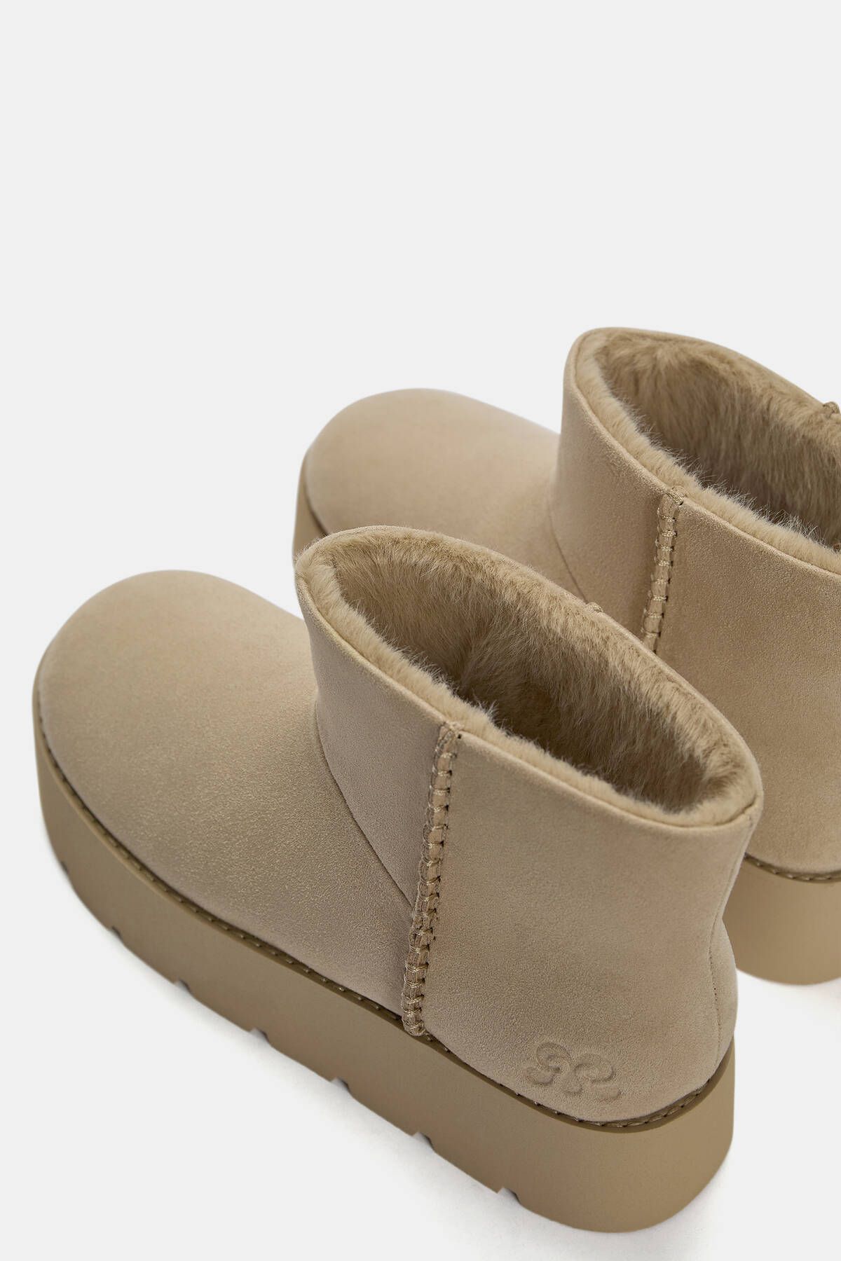 Pull and bear platform bot hot sale