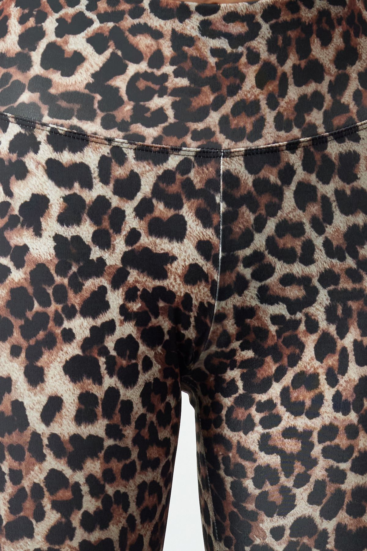 Trendyol Collection-Bunte Sport-Leggings in voller Länge mit Leopardenmuster - Thmaw25ty00011 4