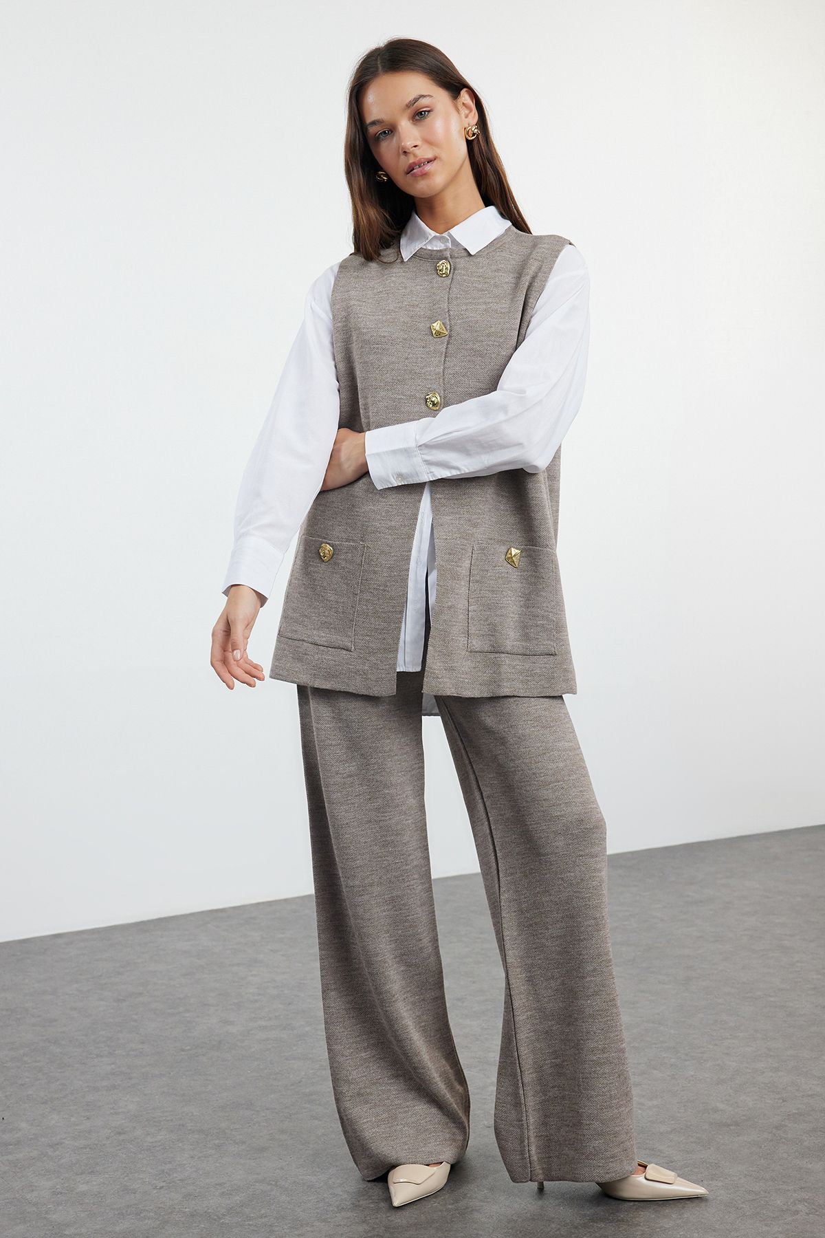 Trendyol Collection-Mink Wide Fit Button Detailed Knitwear Bottom-Top Suit Twoaw25Au00084 1