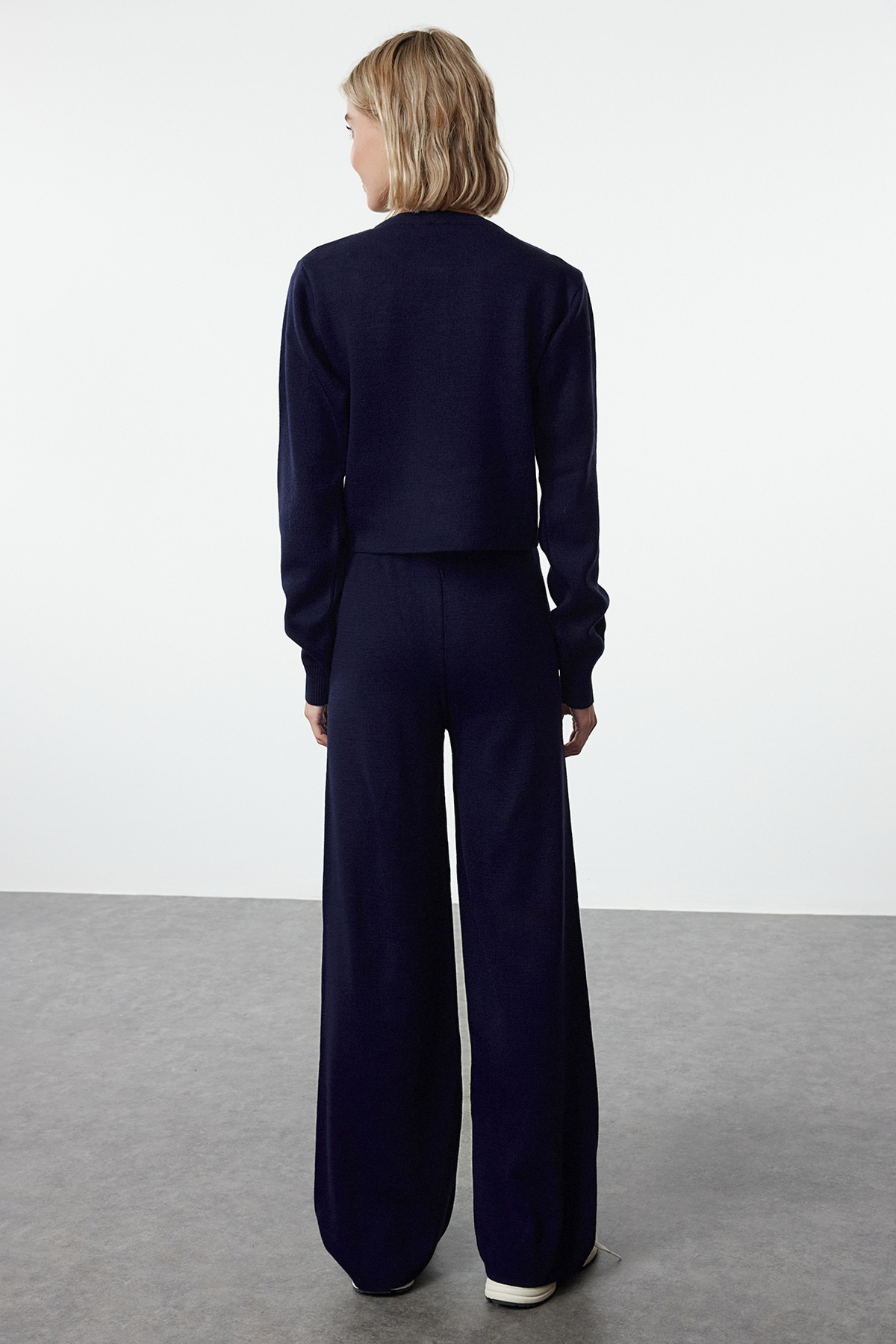 Trendyolmilla  Lacivert Crop Triko Alt-Üst Takım TWOAW25AU00026 - Görsel 5