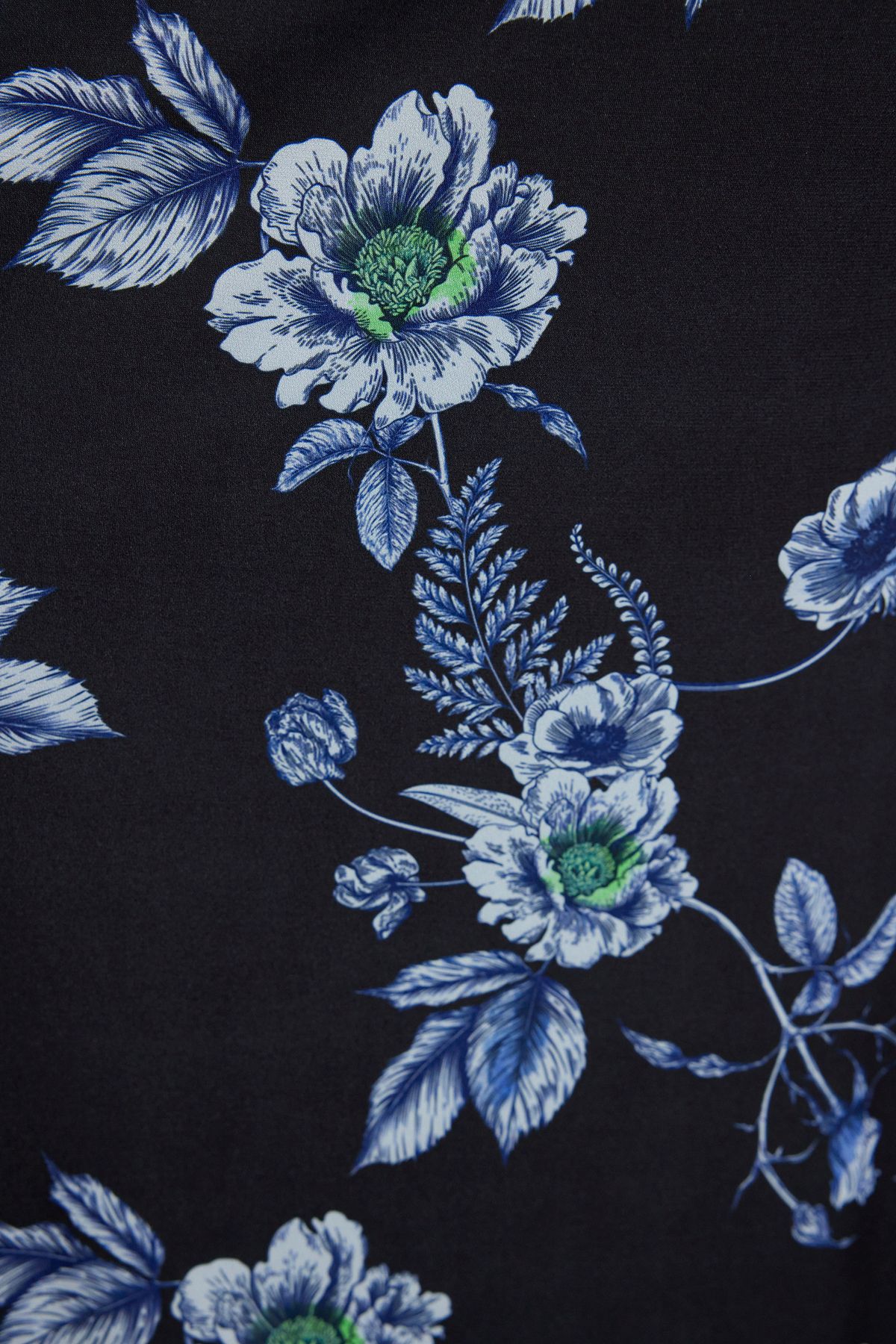 Trendyol Collection-Flexibler Maxirock in A-Linie mit Blumenmuster in Schwarz - TWOAW25ET00017 4