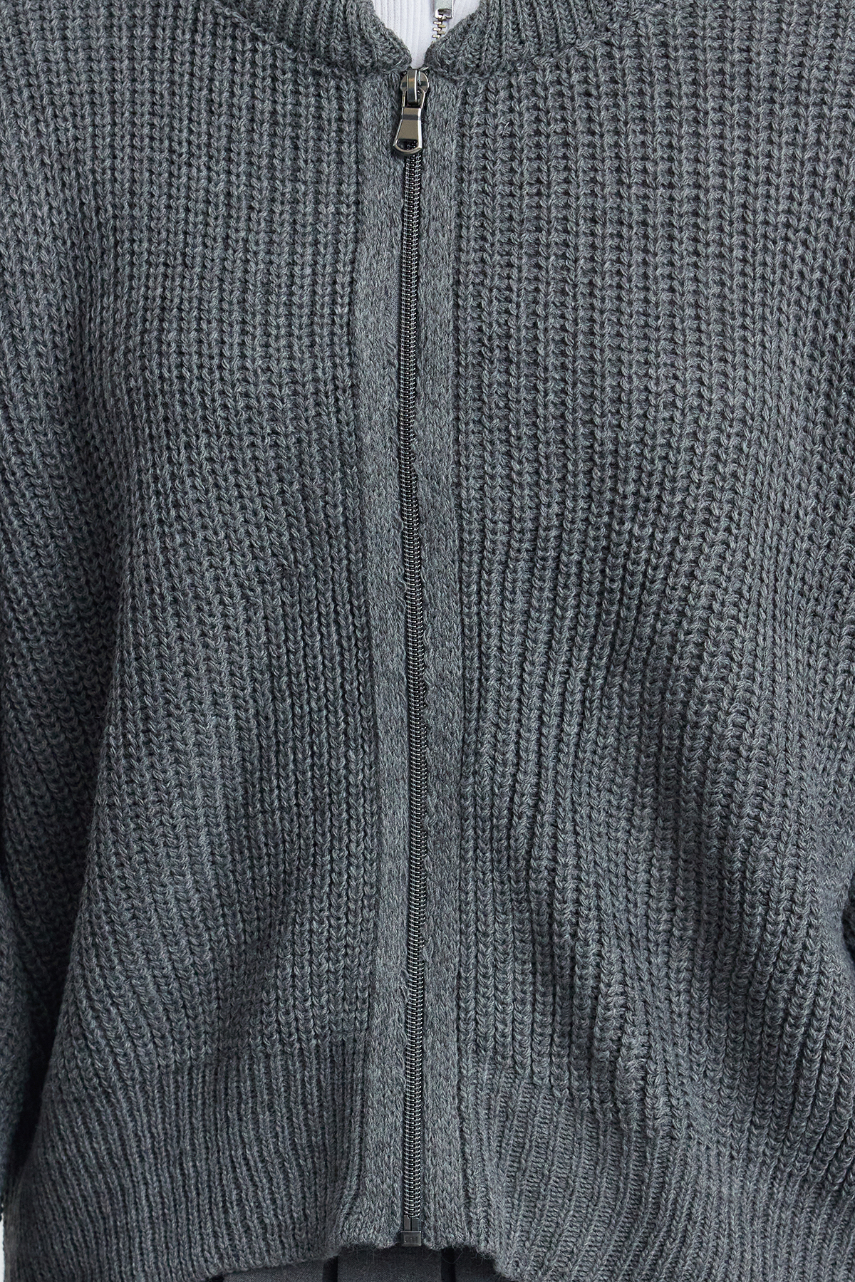 Trendyolmilla  Antrasit Geniş Kalıp Bomber Yaka Fermuarlı Triko Hırka TWOAW24HI00153 - Görsel 5