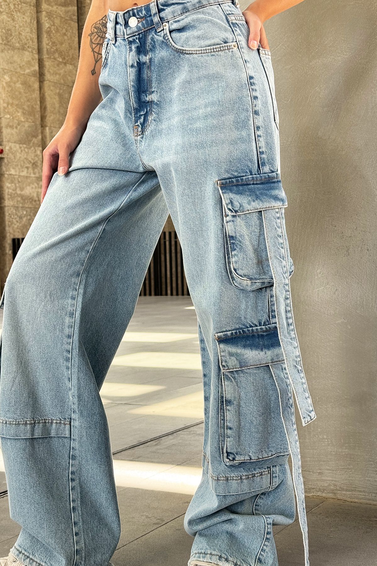 Trend Alaçatı Stili-Blaue High Waist Damen Jeans - Cargotasche, weites Bein, maßgeschneidert ALC-X12543 3