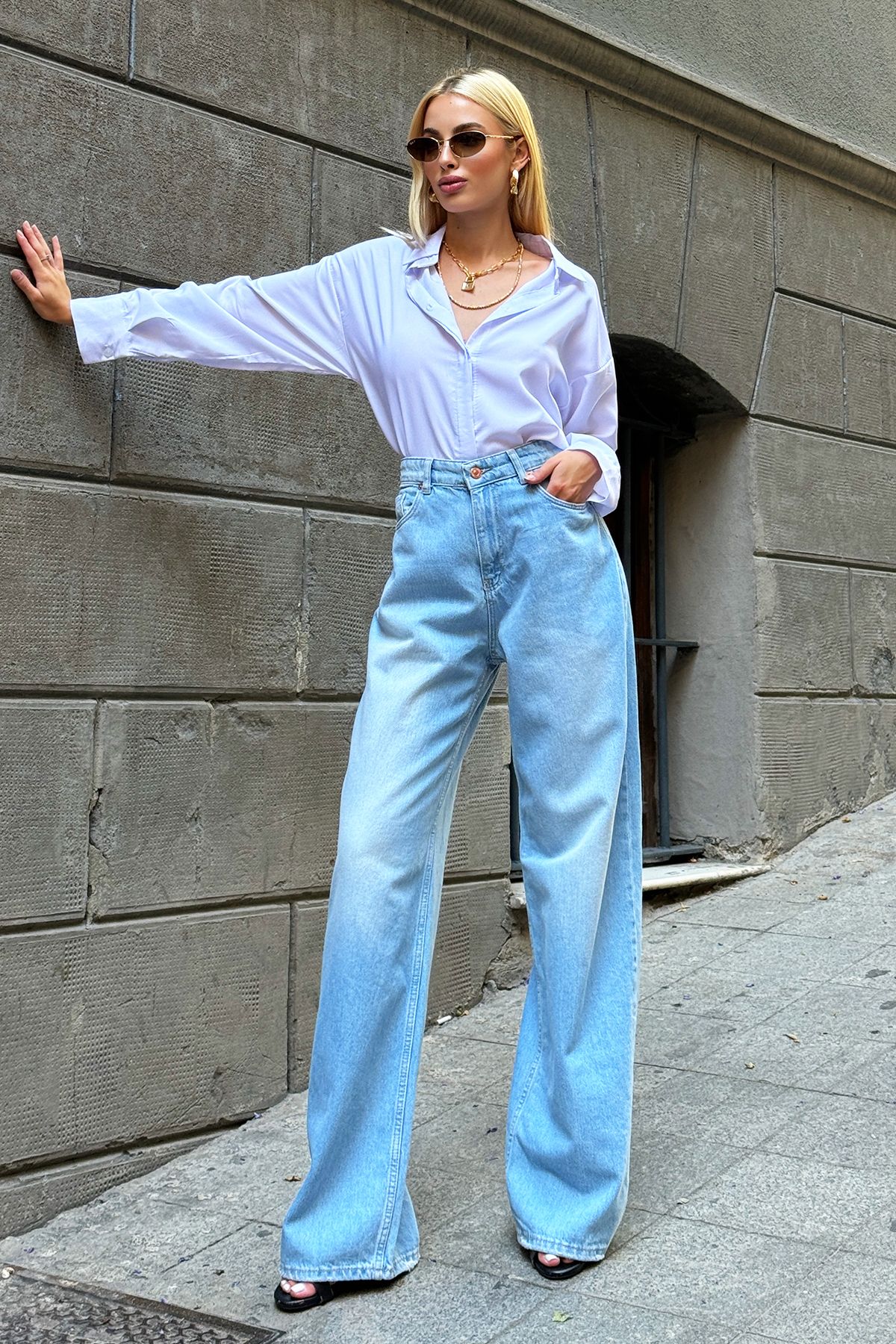 Kadın Mavi Yüksek Bel Soldurma Efektli Wide Leg Dökümlü Jean ALC-X12558