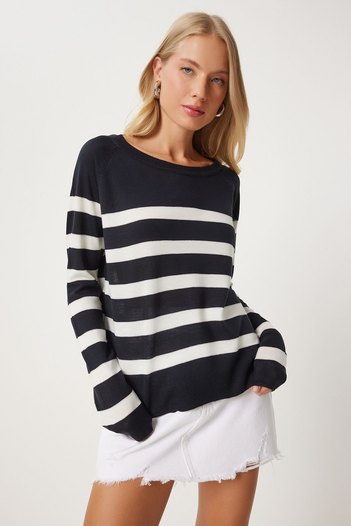 Happiness İstanbul-Navy Blue Striped Comfortable Women's Knitwear Blouse - Fn03306 2