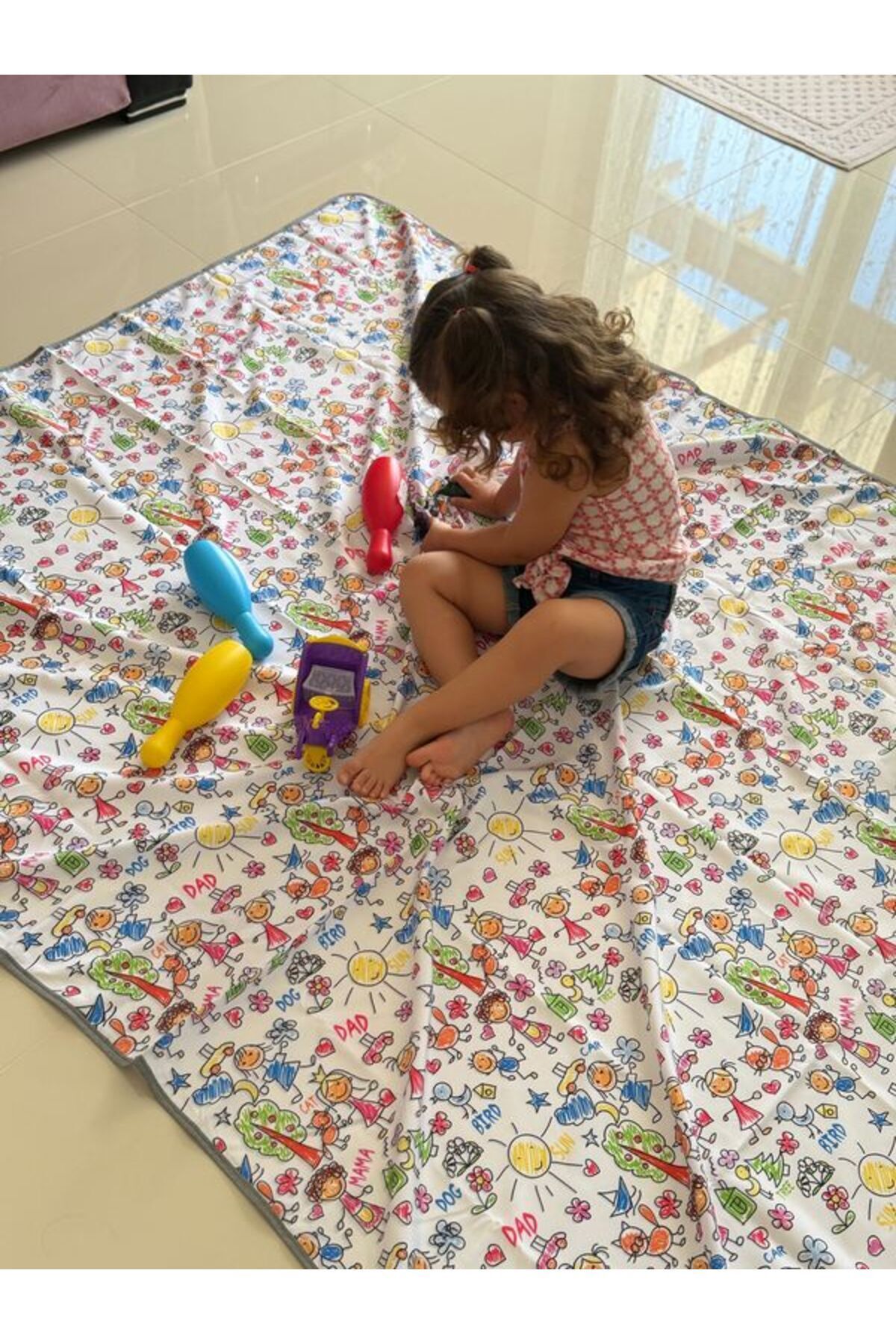 Aşkın Parti Evi 149x180cm Family Su Geçirmez, Yer/masa Örtüsü, Aktivite, Yemek Ve Oyun Için, Doğa Dostu fotoğrafı 4 (önizleme)