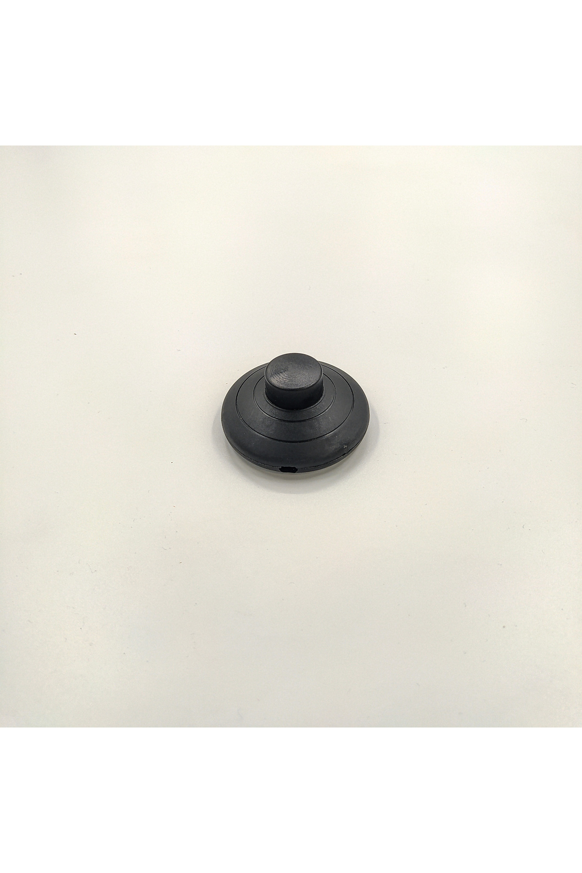 Retro Vitrini Dekoratife Yer Tipi Plastik Siyah Arapuar Aç-Kapa Anahtar Buton