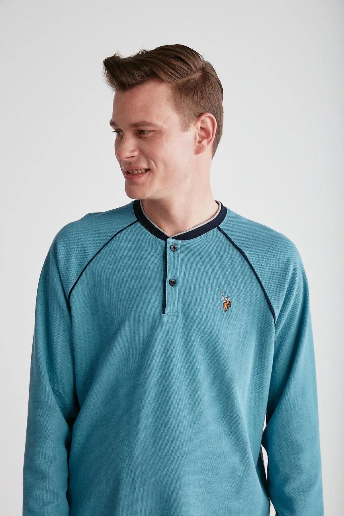 ست پیژامه آبی مردانه پایه. پولو اسن. لباس خواب دکمه دار یقه گرد U.S. Polo Assn.