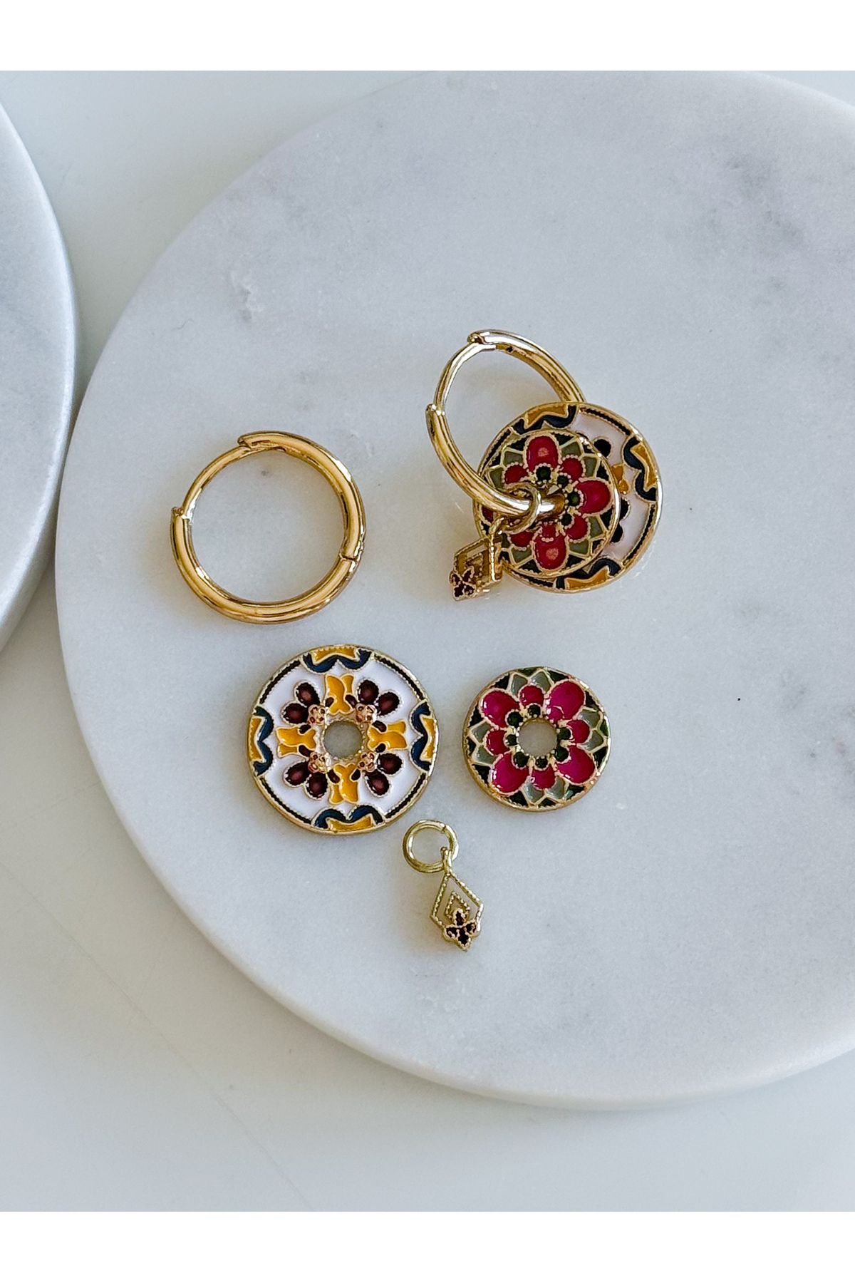 ÇELİK CHARM HALKA KÜPE