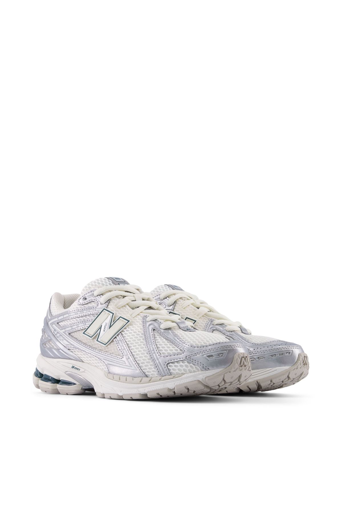 M1906 نقره ای متالیک/خاموش سفید New Balance