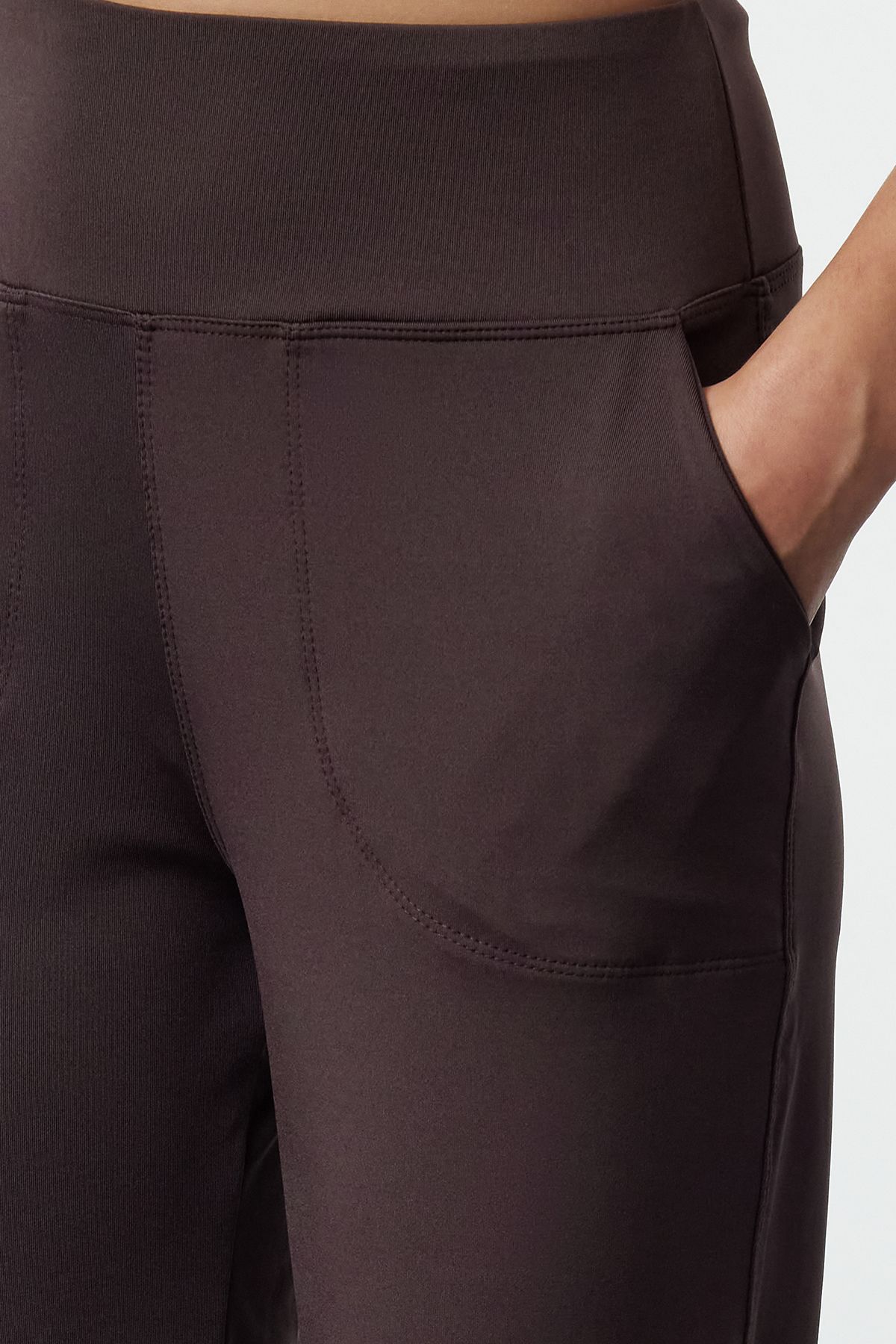 Trendyol Collection-Bequeme Passform, Bitterbraune Scuba-Sport-Jogginghose - THMSS24EA00001 4