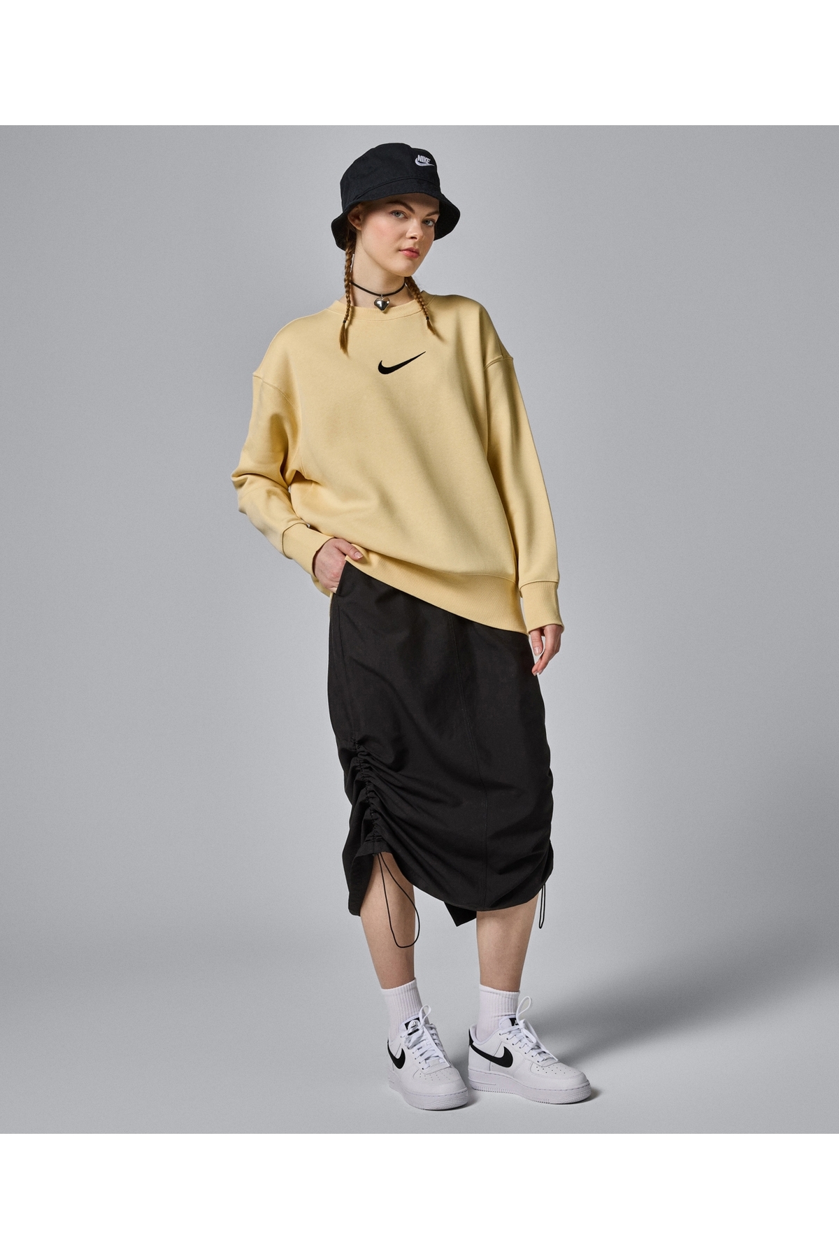 سویشرت کرم زنانه نایک مدل Sportswear Phoenix Fleece نایکی سویشرت Nike