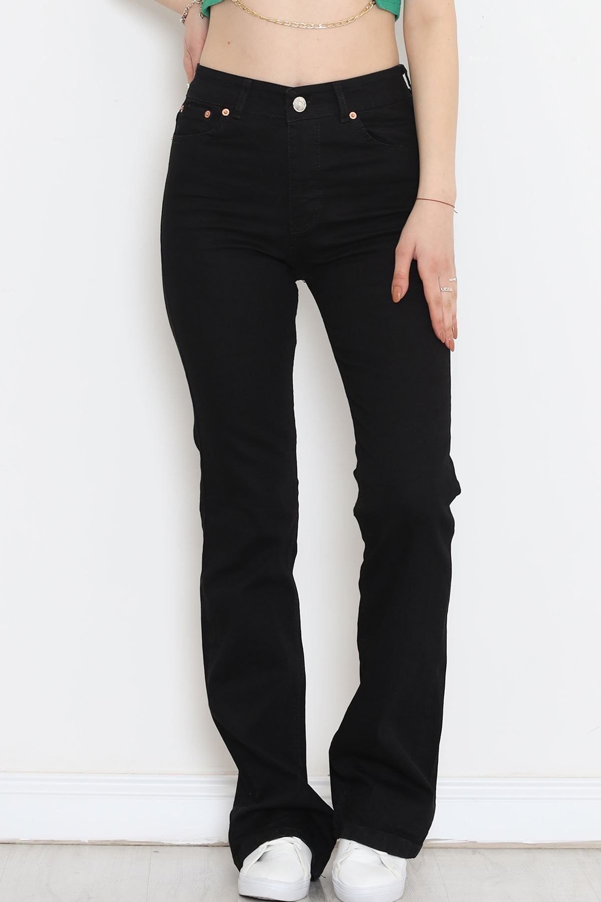 pantalon en jean évasé noir1 18201 1431