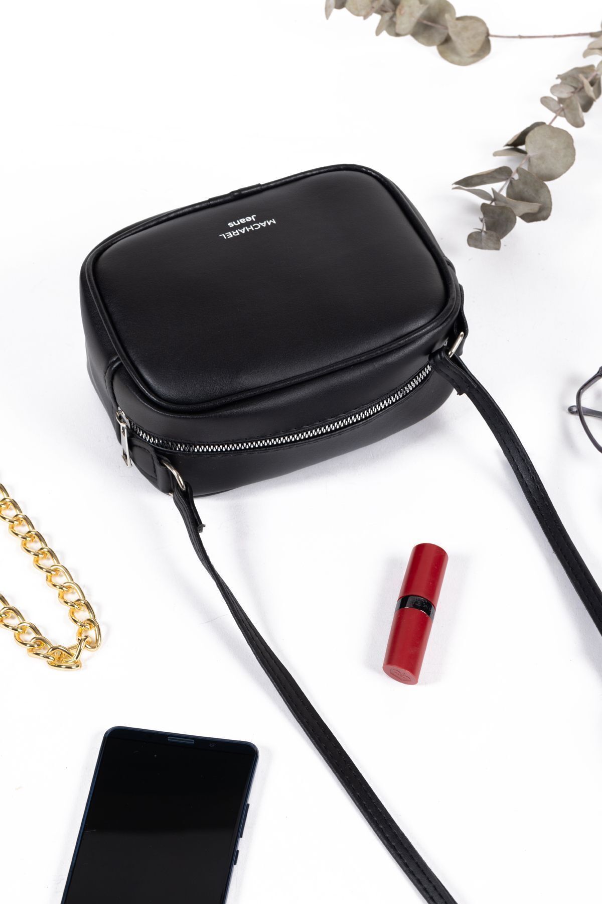 https://cdn.dsmcdn.com/ty1485/product/media/images/prod/QC/20240816/14/b0dc2034-8ce8-36d0-ad1e-824f3cb9c4f0/1_org_zoom.jpg