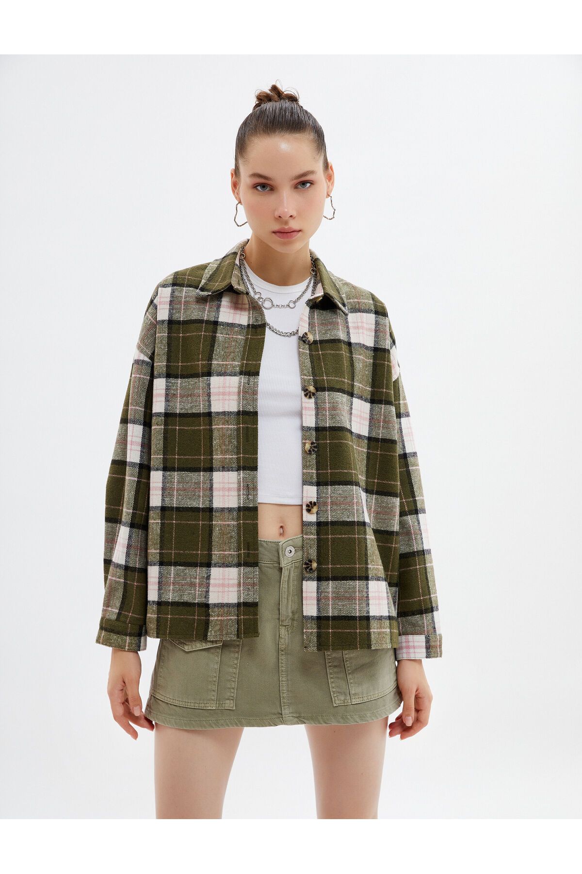 complete the look image