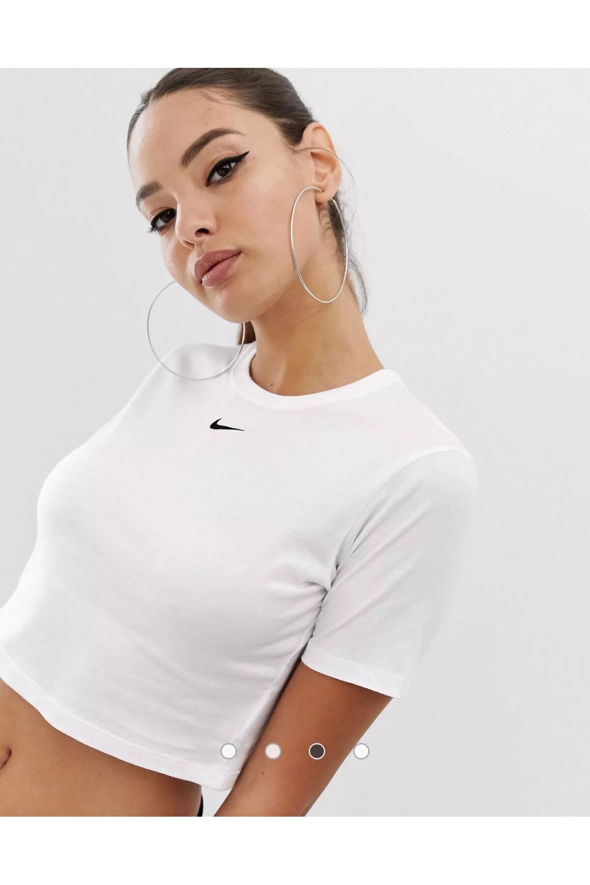 Nike sportswear slim fit crop top discount