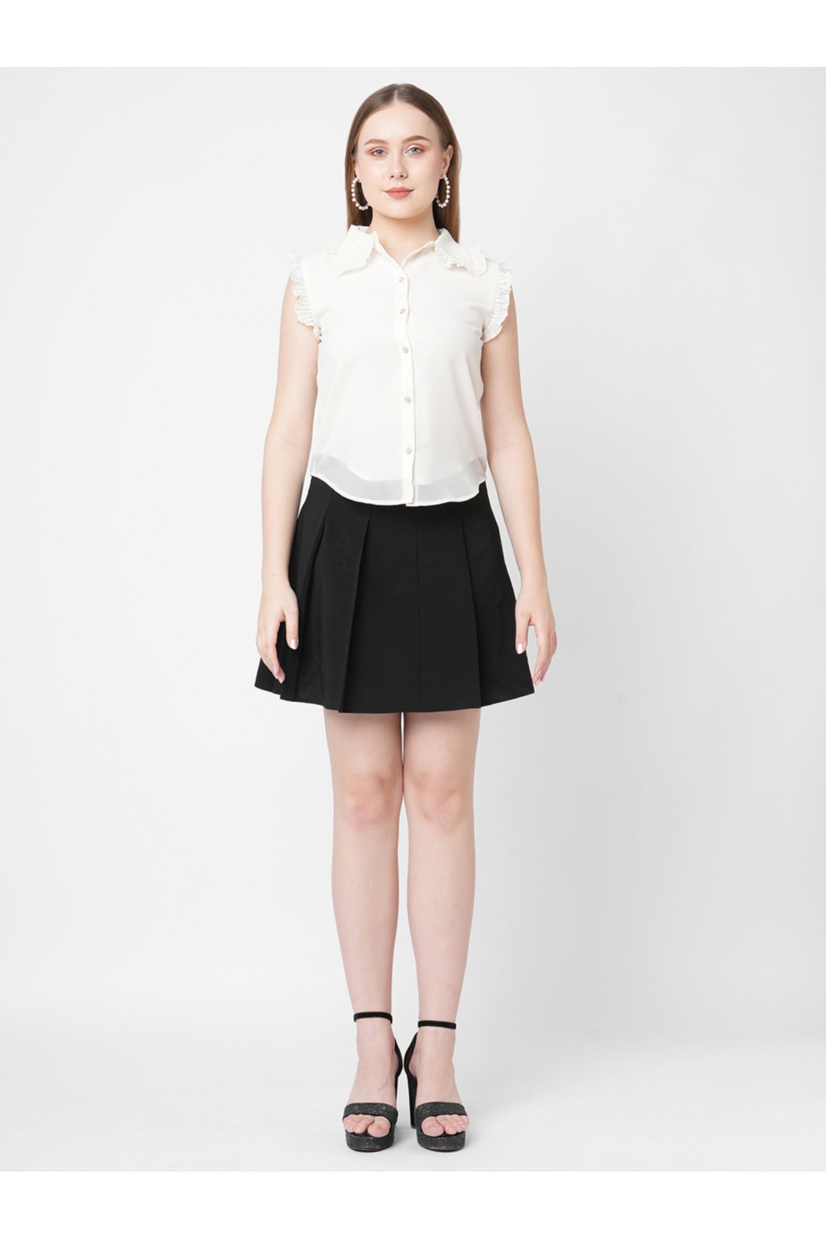complete the look image