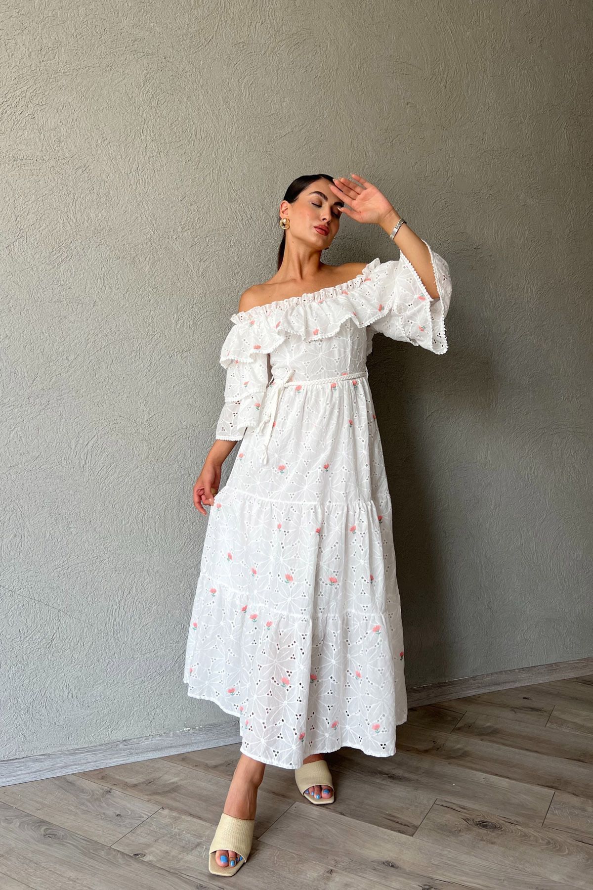 Seda Yalçın Atelier-Embroidery Dress - White and Pink Floral Pattern 3