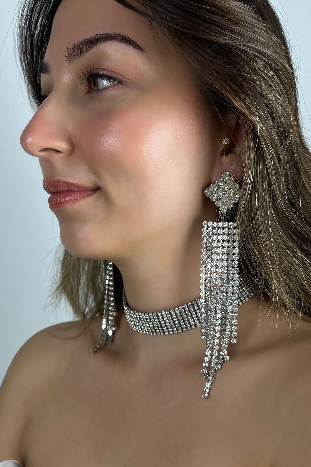Kadın Favilla Model Kristal Zirkon Taşlı Gümüş Kaplama Kolye + Küpe Günlük Elbise Kombin Takı Seti 5
