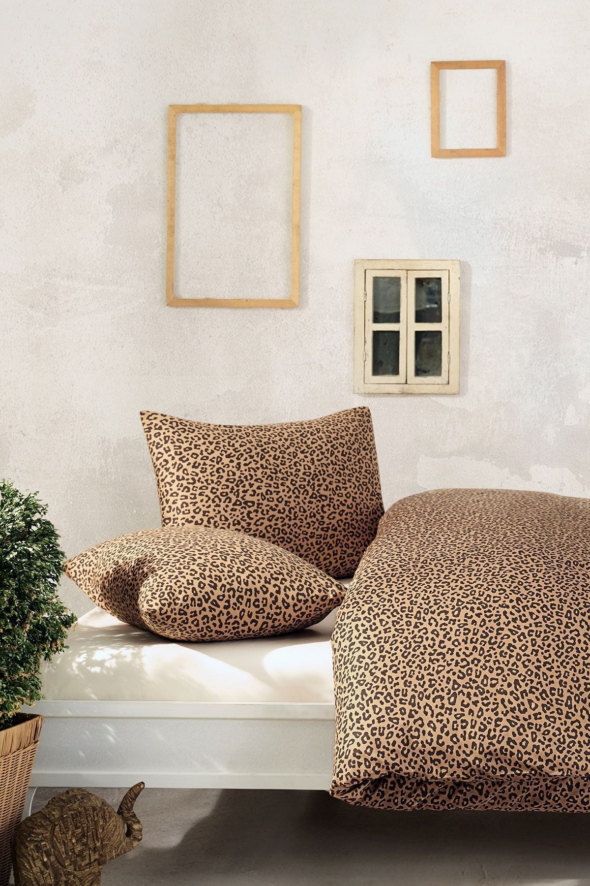 Cote Blanc-Set lenjerie de pat 100% bumbac cu model dublu leopard 1