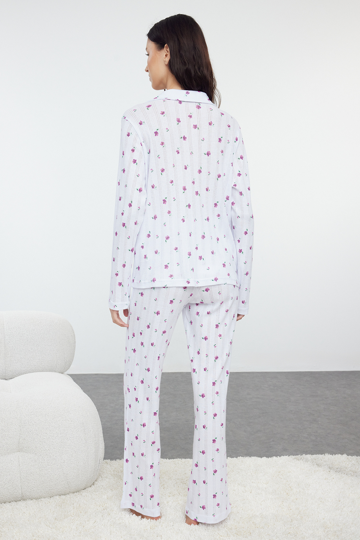 Trendyolmilla  Beyaz %100 Pamuklu Çiçekli Ajurlu/Delikli Fitilli Örme Pijama Takımı THMAW25PT00057 - Görsel 5