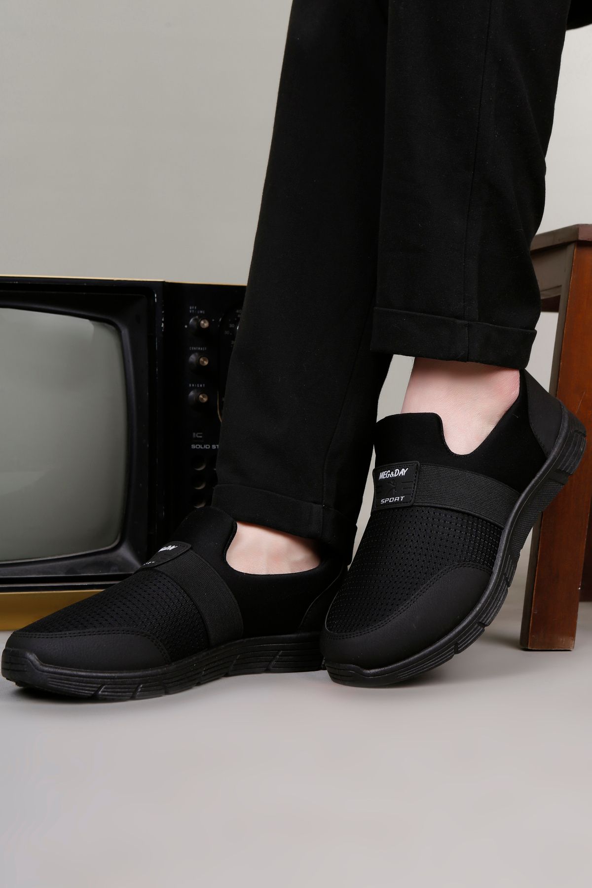 cest un homme sneaker sports aéroport aéroporté de qualité centrédique