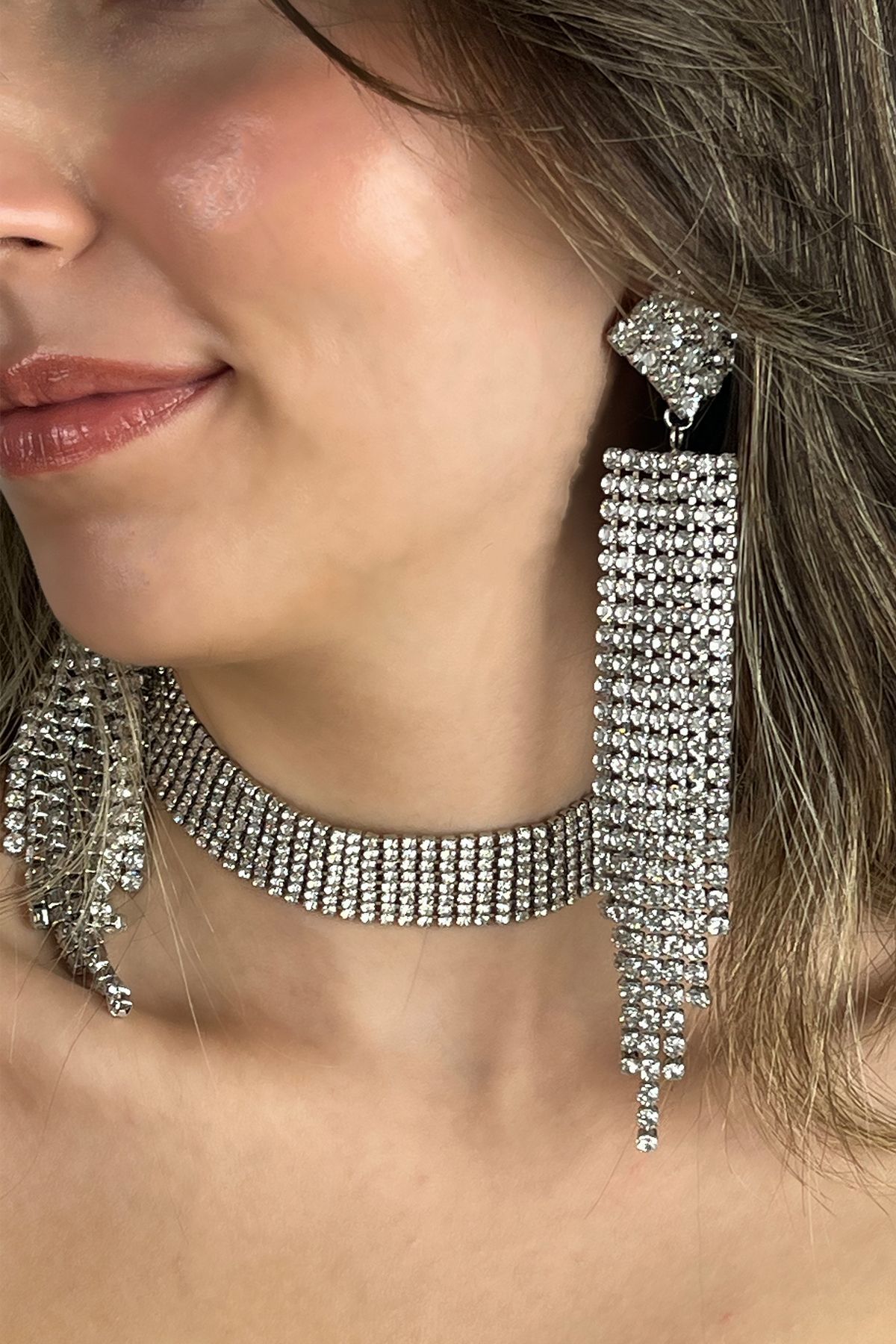 Kadın Favilla Model Kristal Zirkon Taşlı Gümüş Kaplama Kolye + Küpe Günlük Elbise Kombin Takı Seti 6