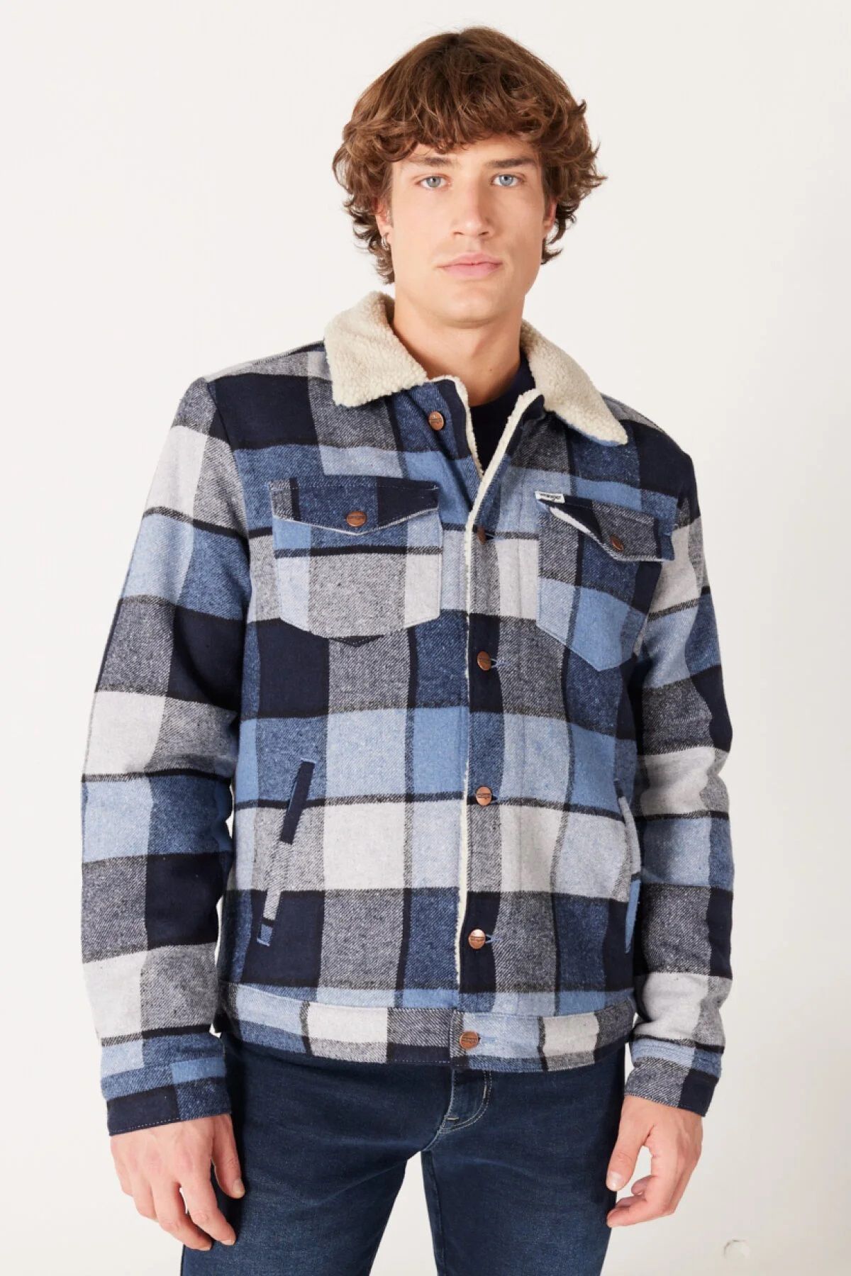 کت آبی مردانه ژاکت شل شیری w4e0xz84z اورجینال Wrangler