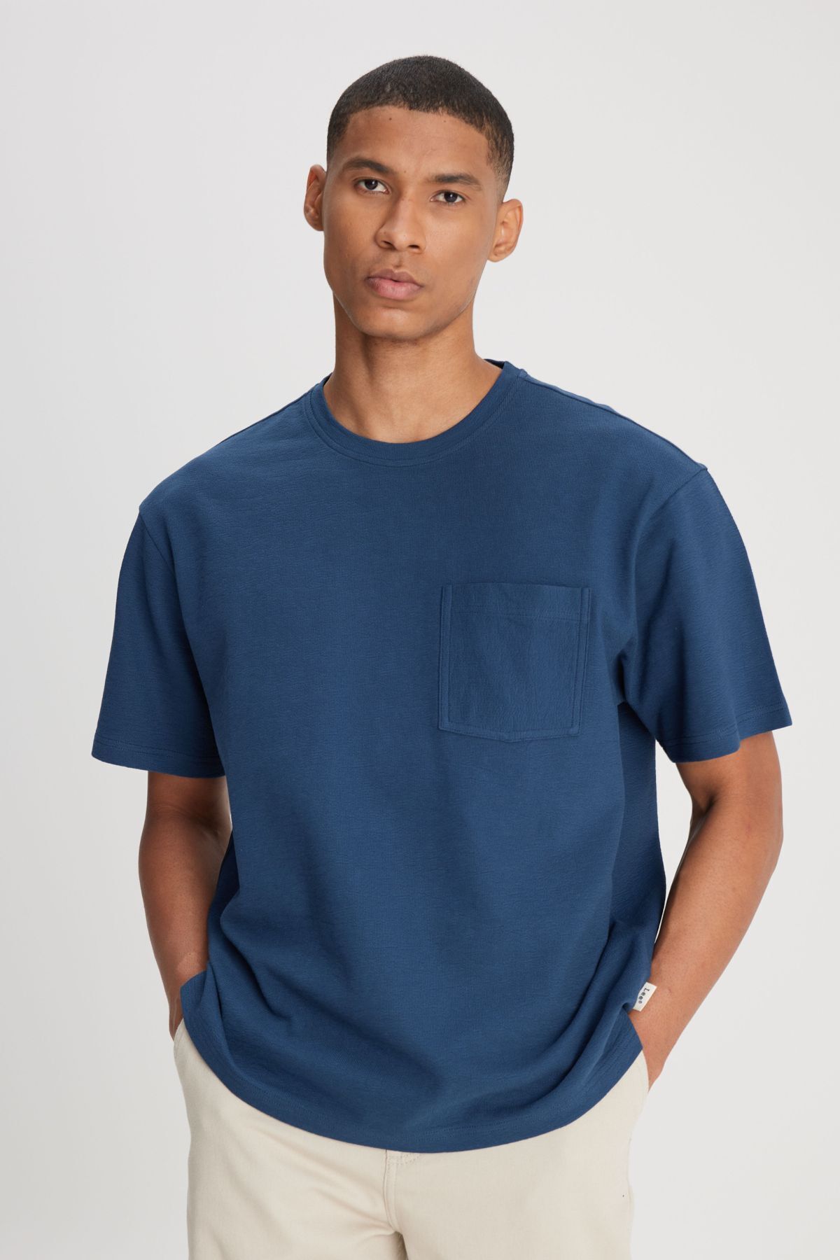 تی شرت آبی مردانه یقه دوچرخه برش راحت و 100 ٪ پنبه T shirt Lee