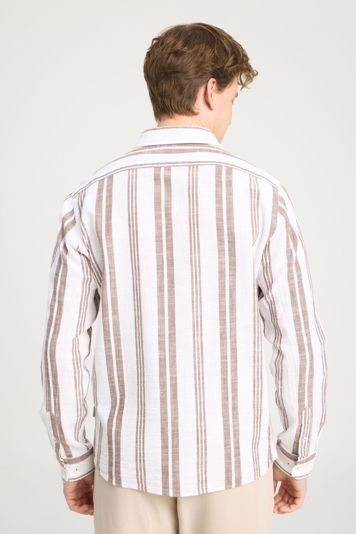 پیراهن رنگلر مردانه Pamuk - Poliamid قهوه ای  راه راه Relaxed/ریلکس    بیسیک Daily/روزانه | WRANGLER W241232 TR - تصویر 5