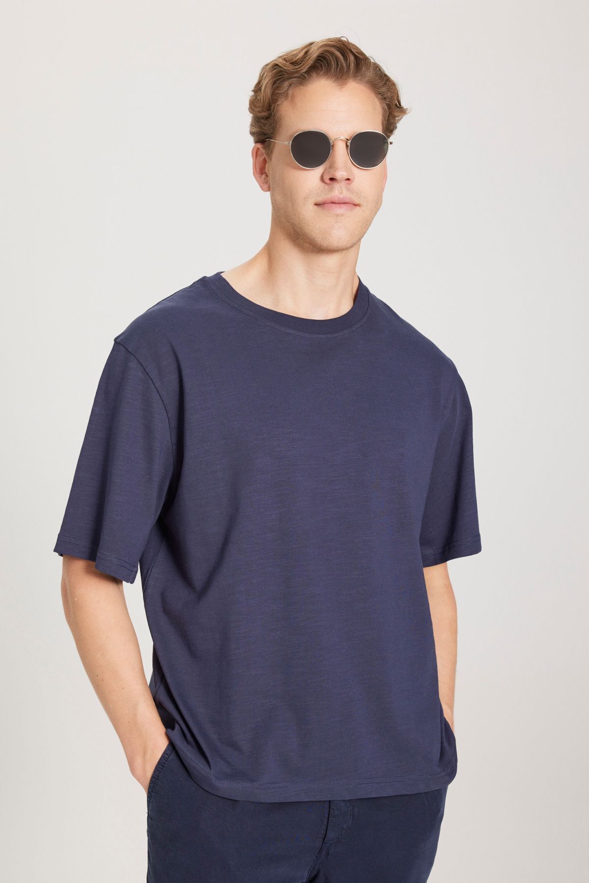تی شرت آبی مردانه به طور منظم مناسب گردن دوچرخه برش طبیعی 100 ٪ پنبه T shirt Wrangler