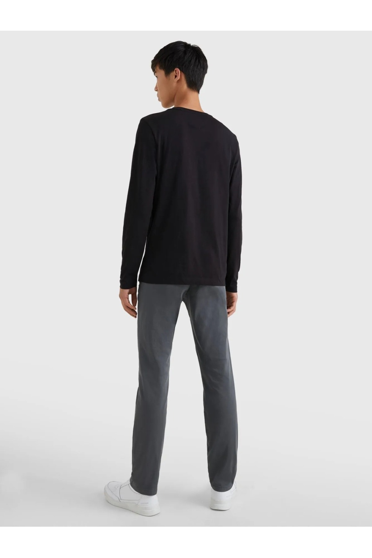 تیشرت مردانه مشکی تامی هیلفیگر | mw27911bds-PRS اورجینال - تصویر 3