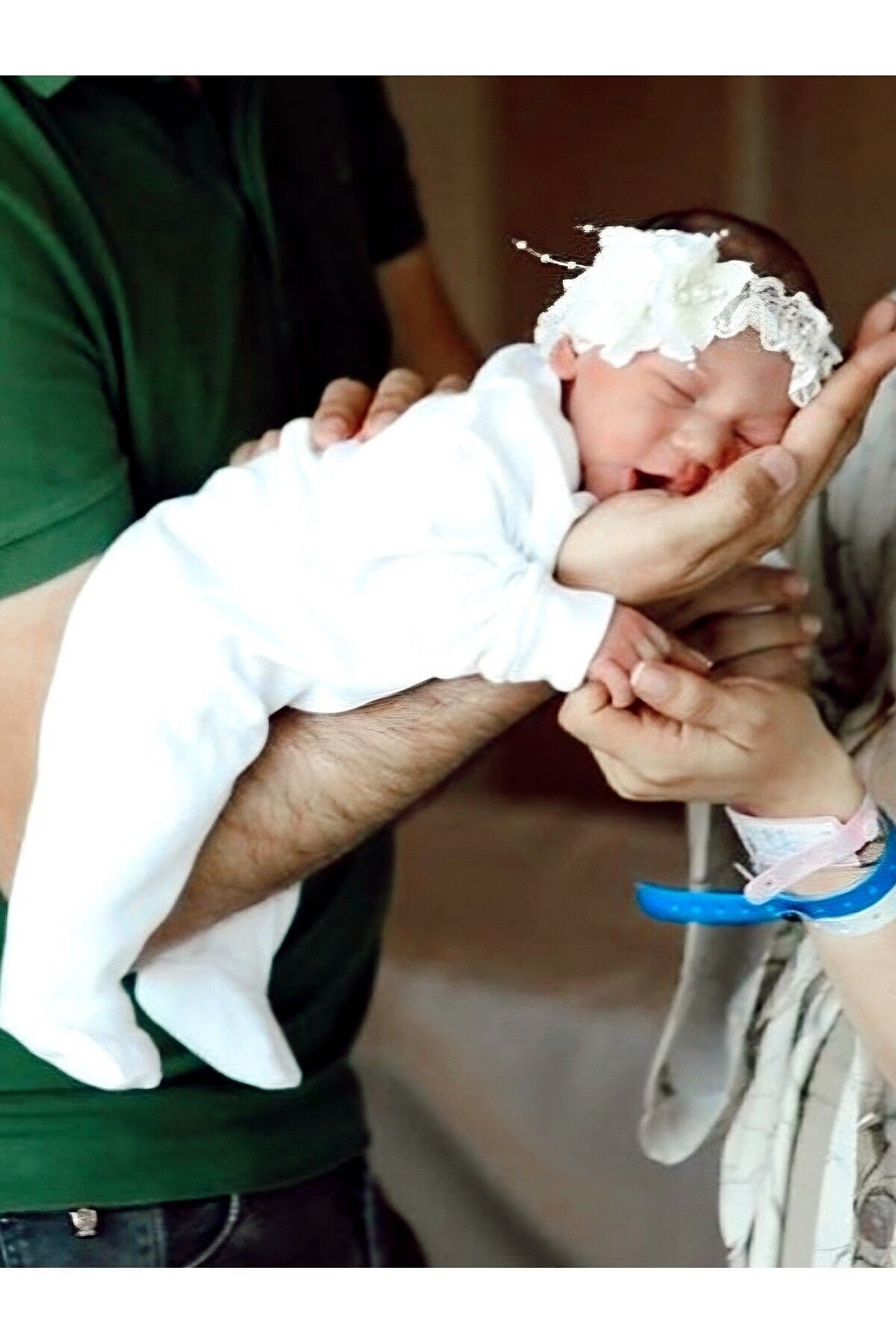 Ortanca çicekli dantelli kız bebek saçbandı 2