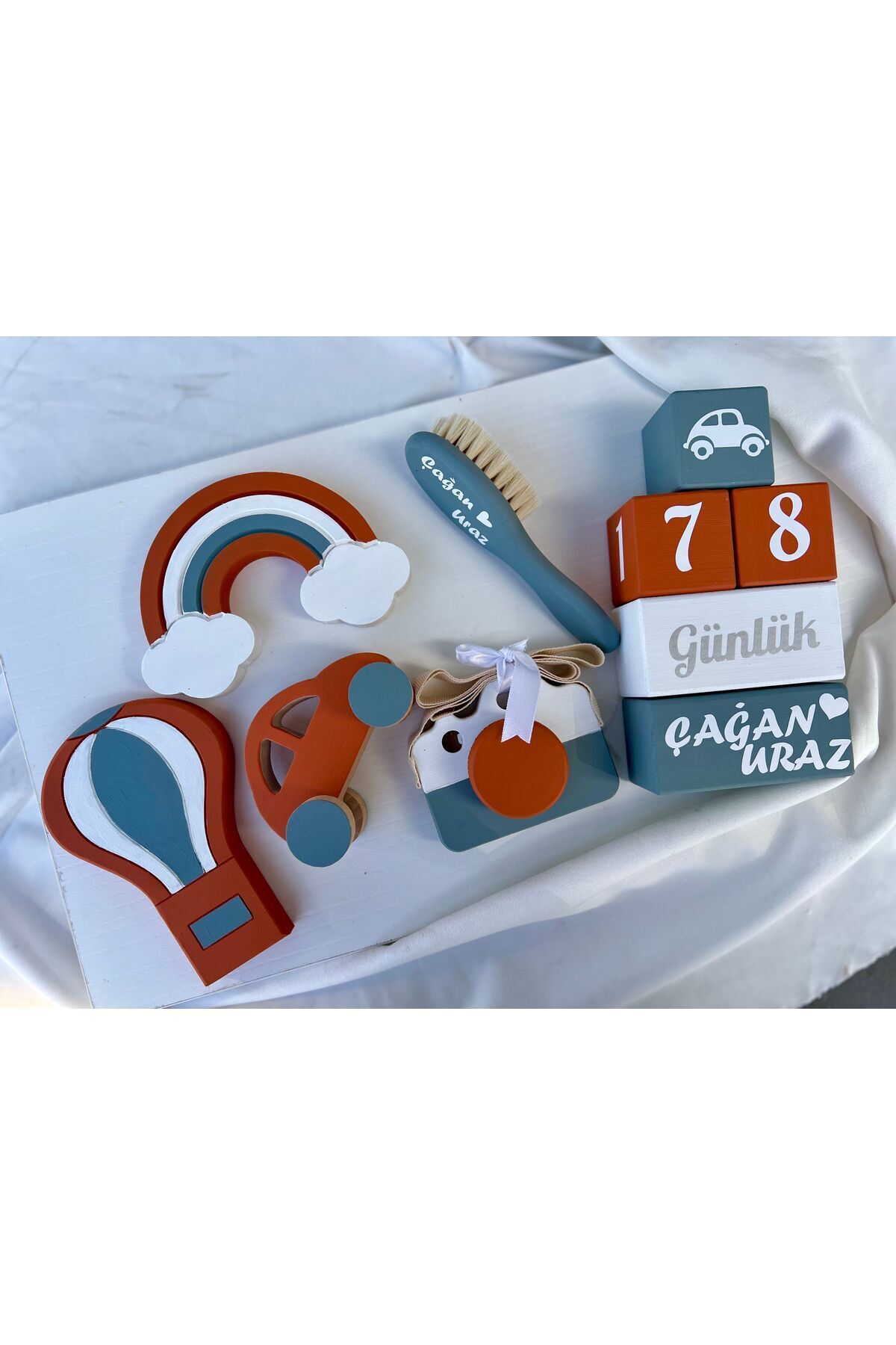 Turuncu gri objeli set