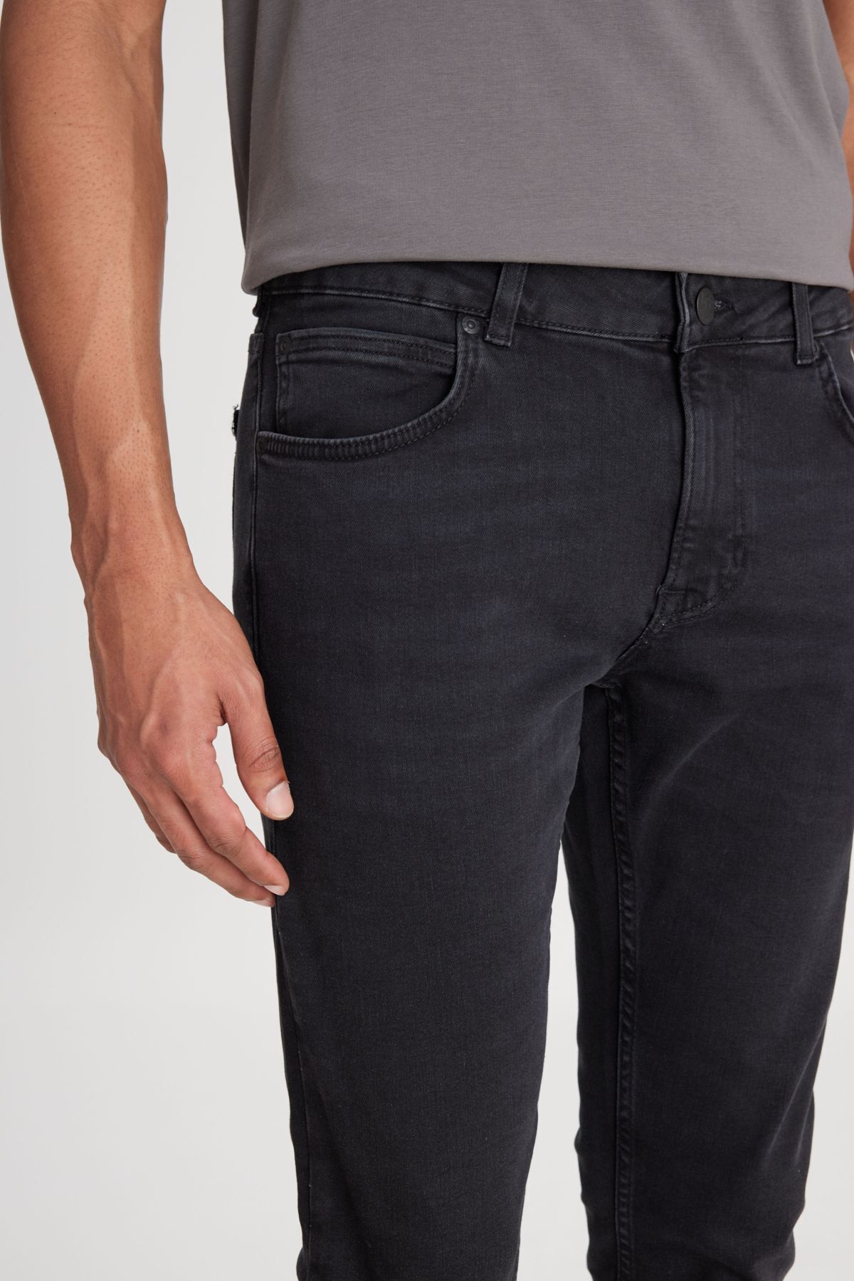 شلوار جین مشکی مردانه سیاه Skinny Fit Slim کمر کم Flexible Malone Lee