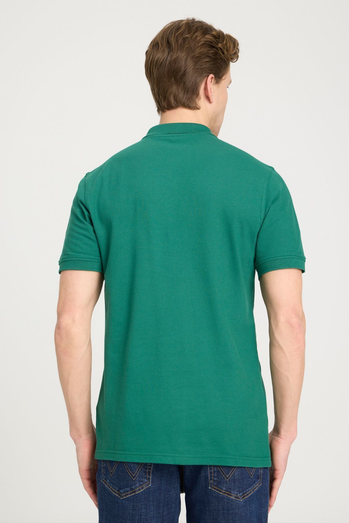 WRANGLER-Regular Fit Normal geschnittenes Polo-Kragen-T-Shirt in Grün aus 100 % Baumwolle 5