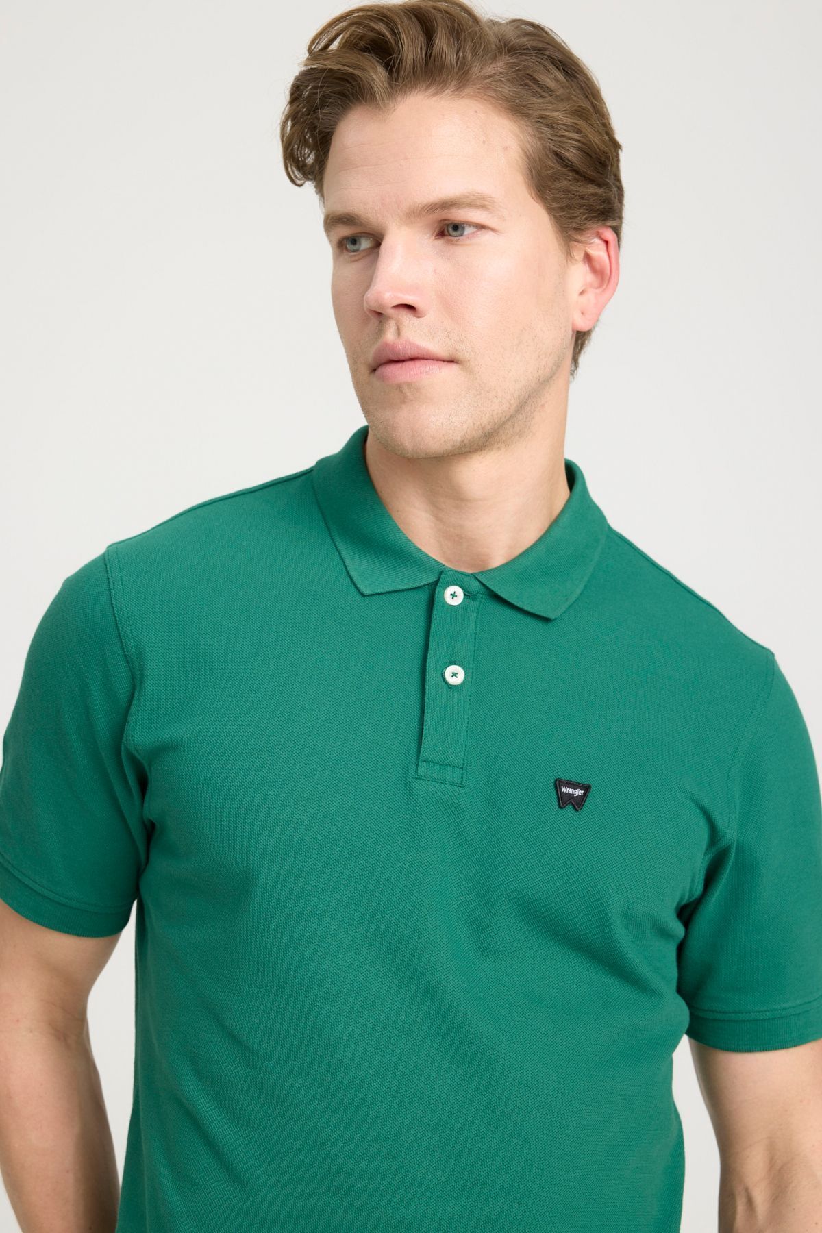 WRANGLER-Regular Fit Normal geschnittenes Polo-Kragen-T-Shirt in Grün aus 100 % Baumwolle 1