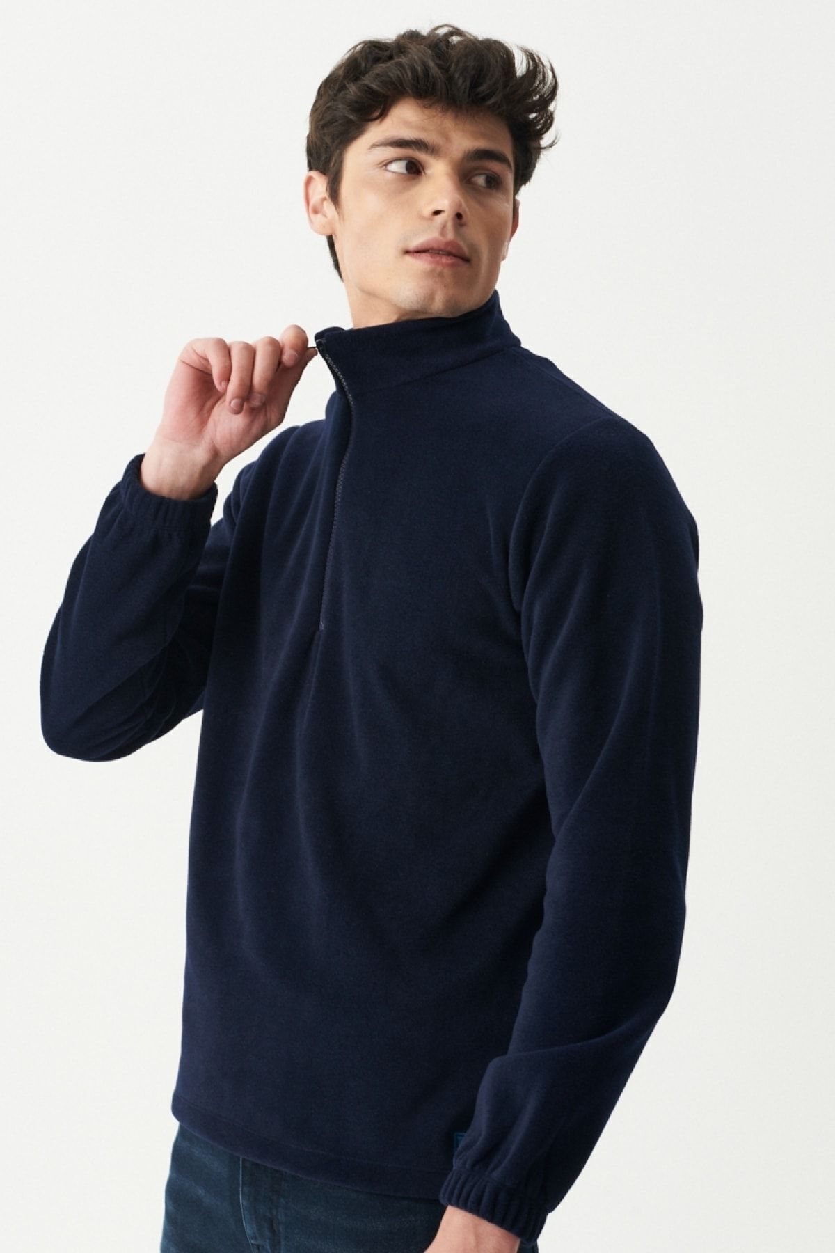 https://cdn.dsmcdn.com/ty1489/product/media/images/prod/QC/20240819/14/10c2f9f8-5461-34ab-838b-d354f48c273e/1_org_zoom.jpg
