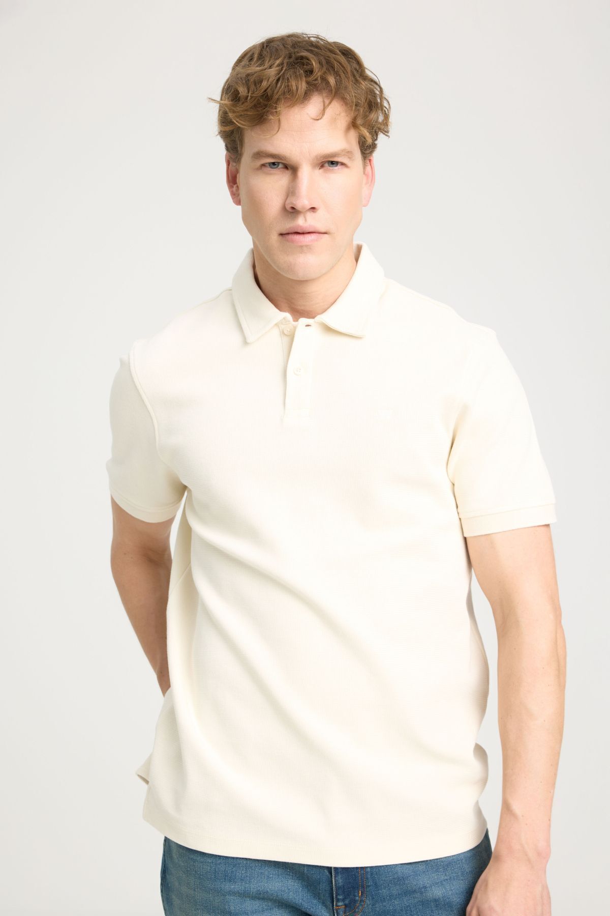 تی شرت یقه پولو مردانه به طور منظم مناسب برش طبیعی ecru ollo ollar t shirt Wrangler