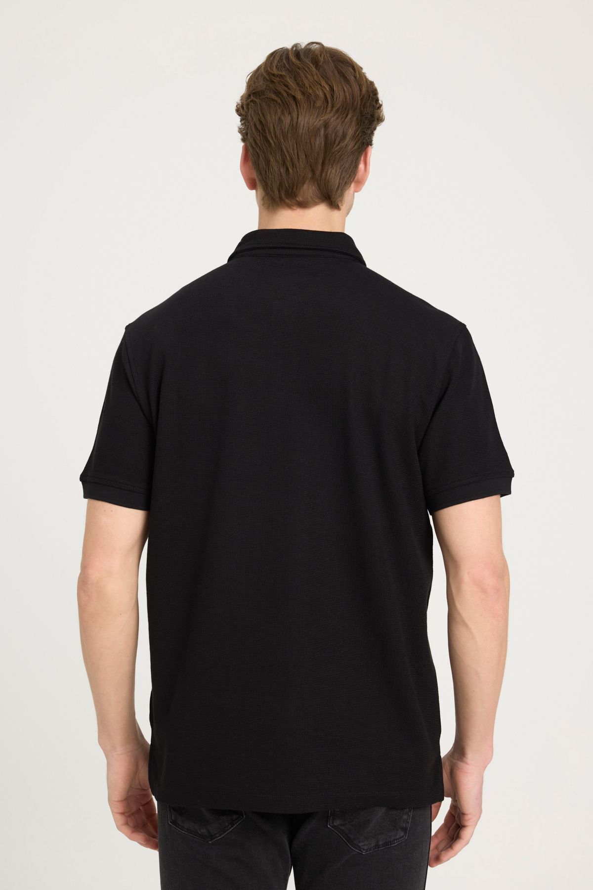 تی شرت یقه پولو مشکی مردانه به طور منظم مناسب و معمولی برش سیاه yaka t shirt Wrangler